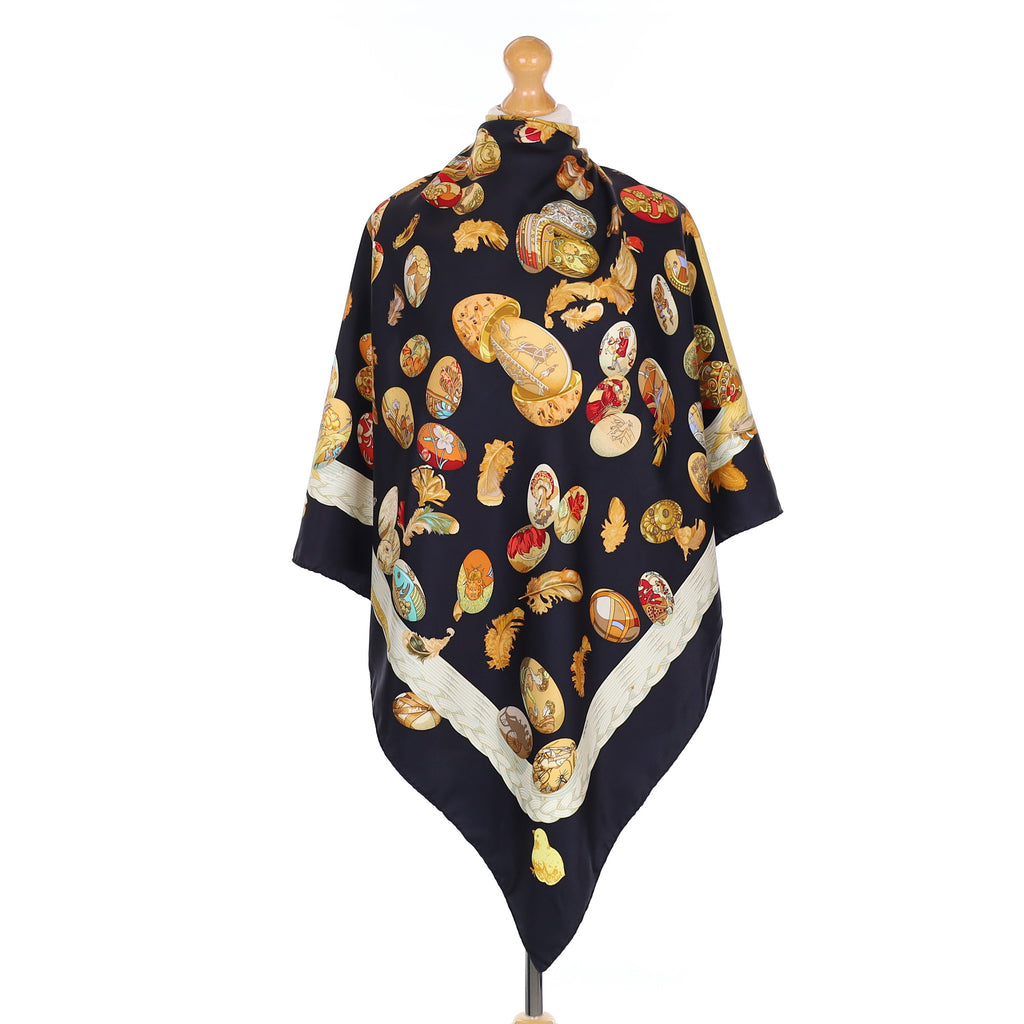 Pristine Hermès Couvée D'Hermès Vintage Silk Scarf Quite Rare