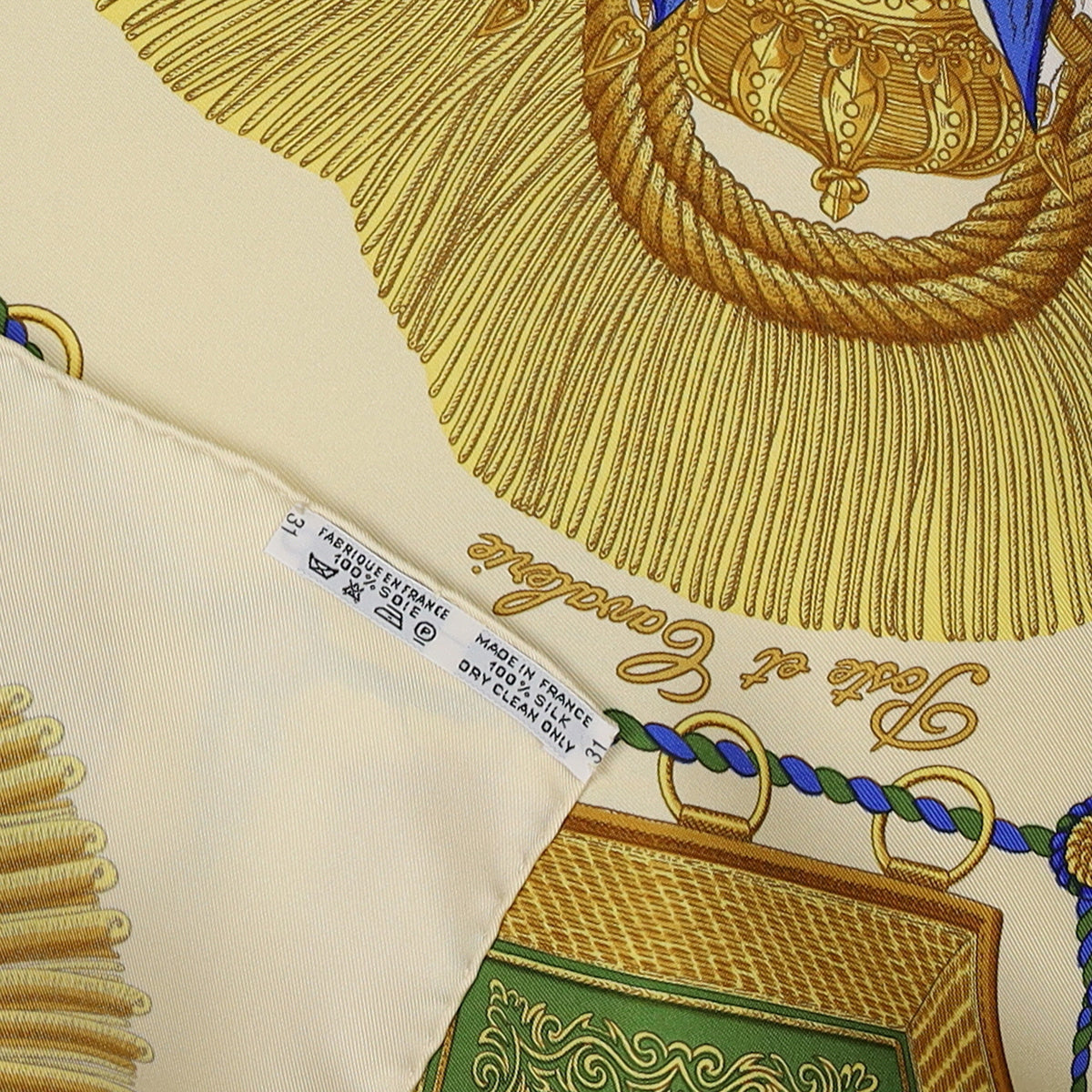 Pristine Hermès Poste et Cavalerie Vintage Silk Scarf