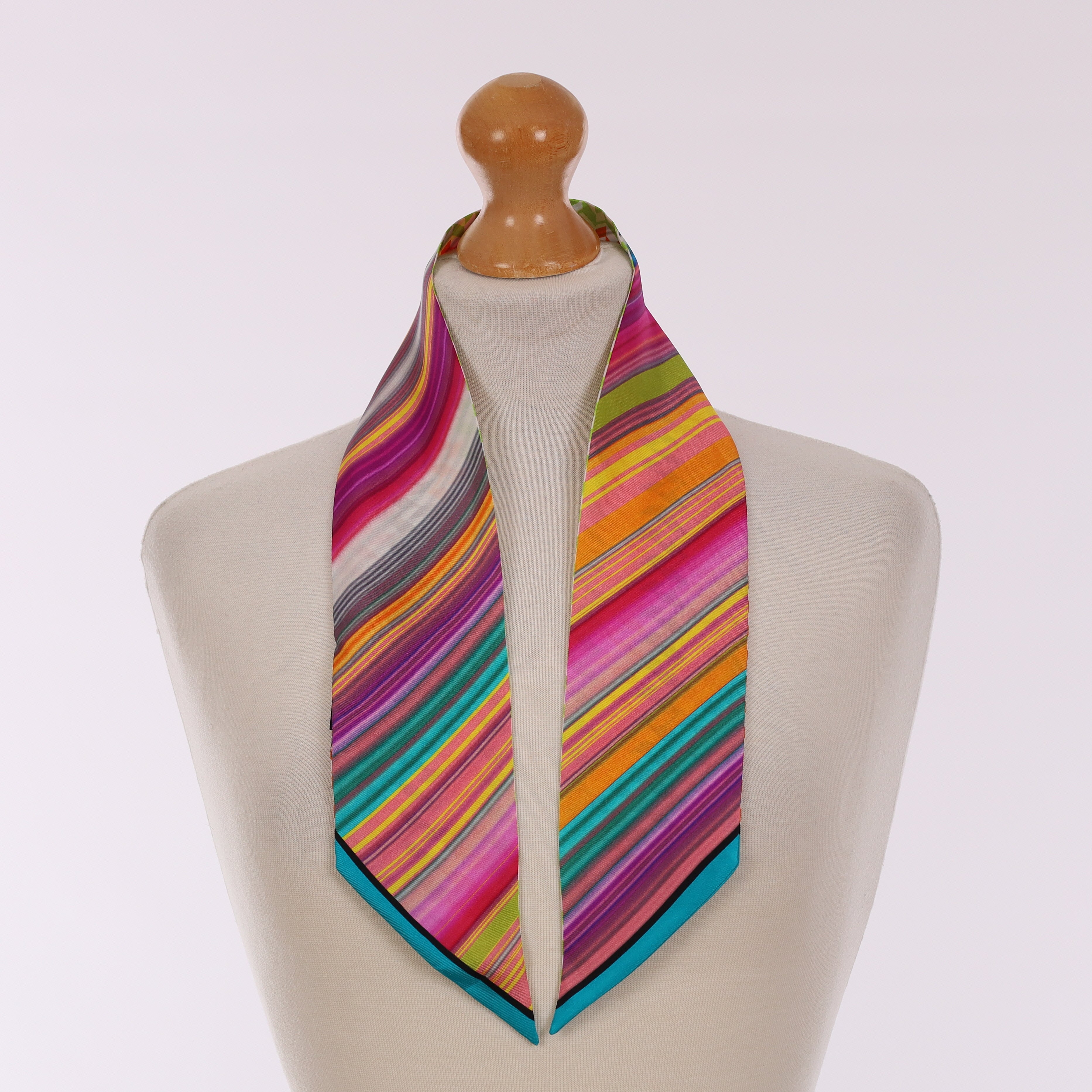 Pristine Missoni Multicoloured Patterned Vintage Silk Twilly
