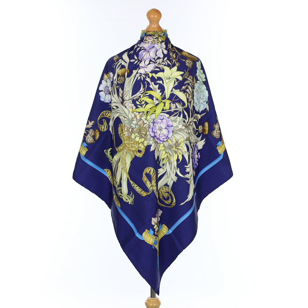 Hermès Regina Silk Scarf