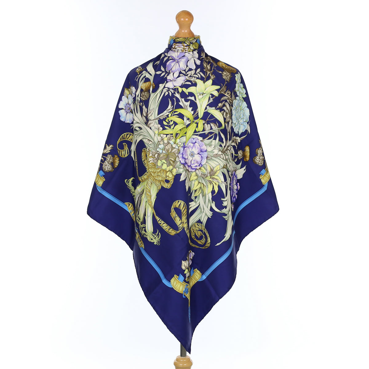 Hermès Regina Silk Scarf