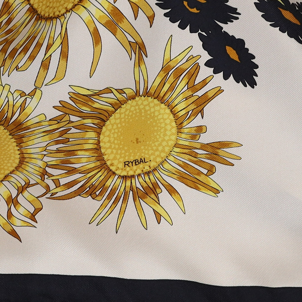 Hermès Fleurs et Carlines Silk Scarf