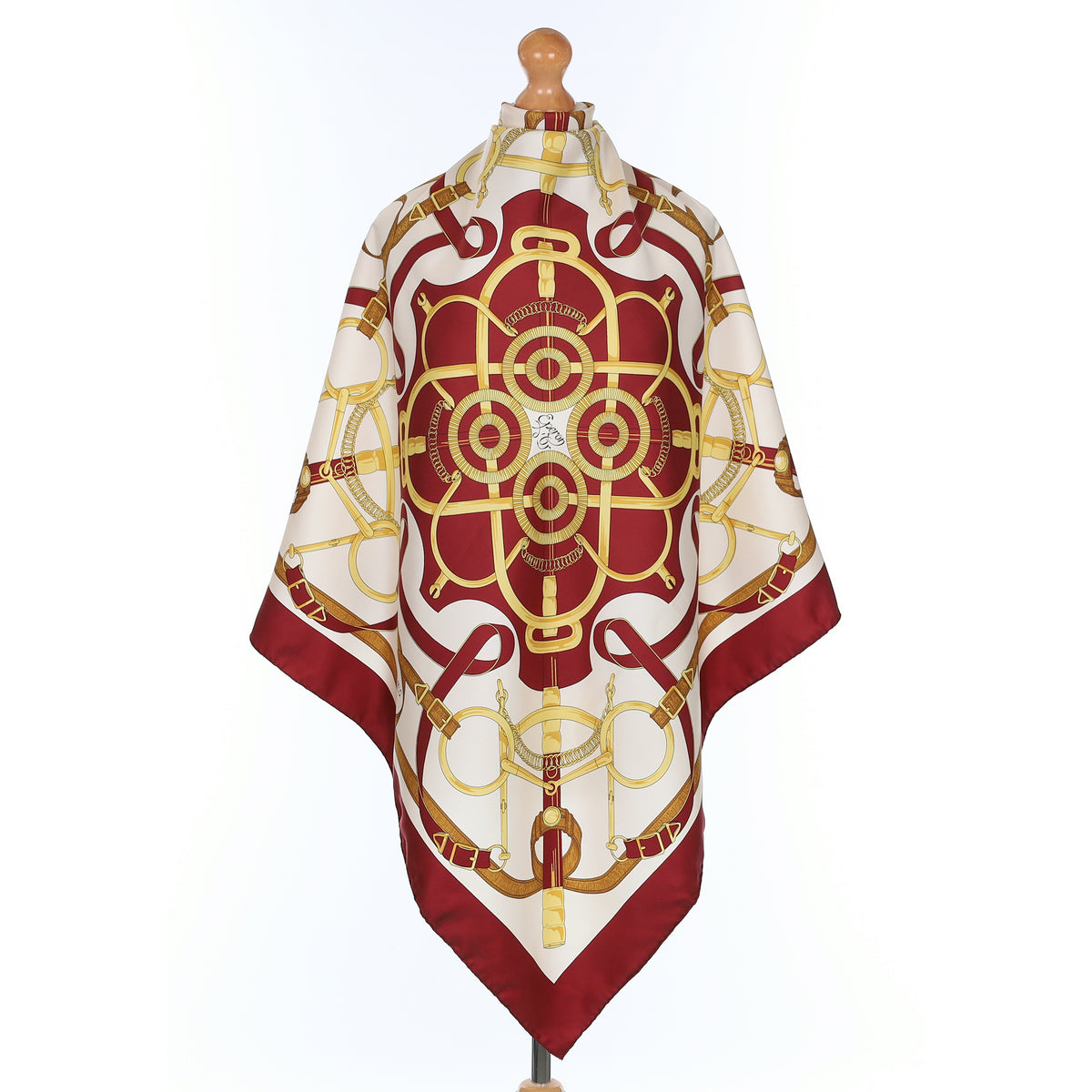 Pristine Hermès Eperon D'Or Silk Scarf