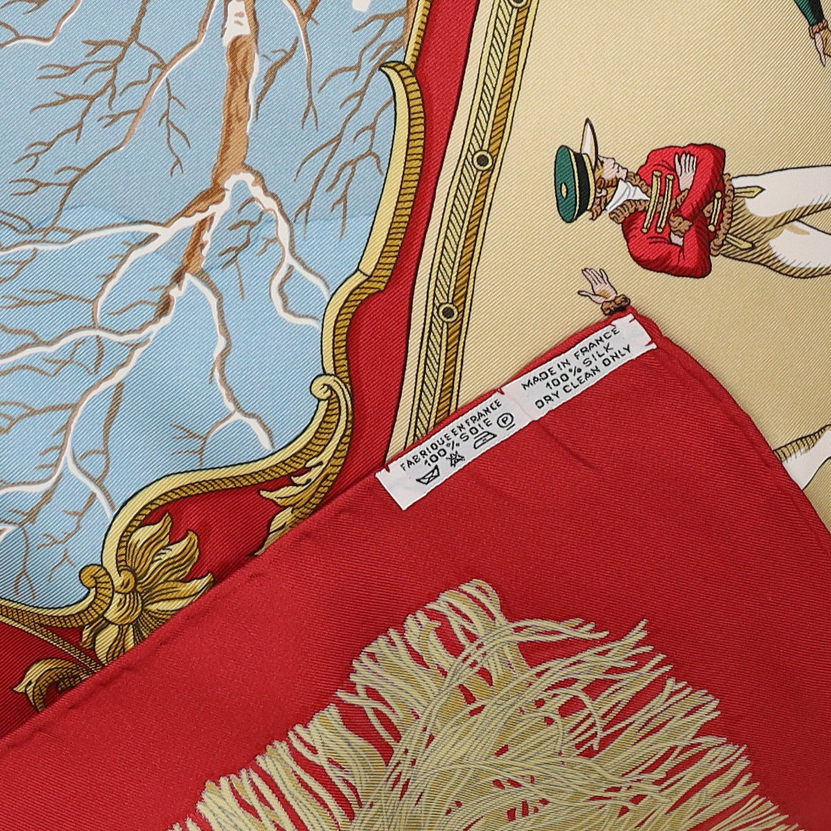 Pristine Hermès Les Plaisirs du Froid Silk Scarf