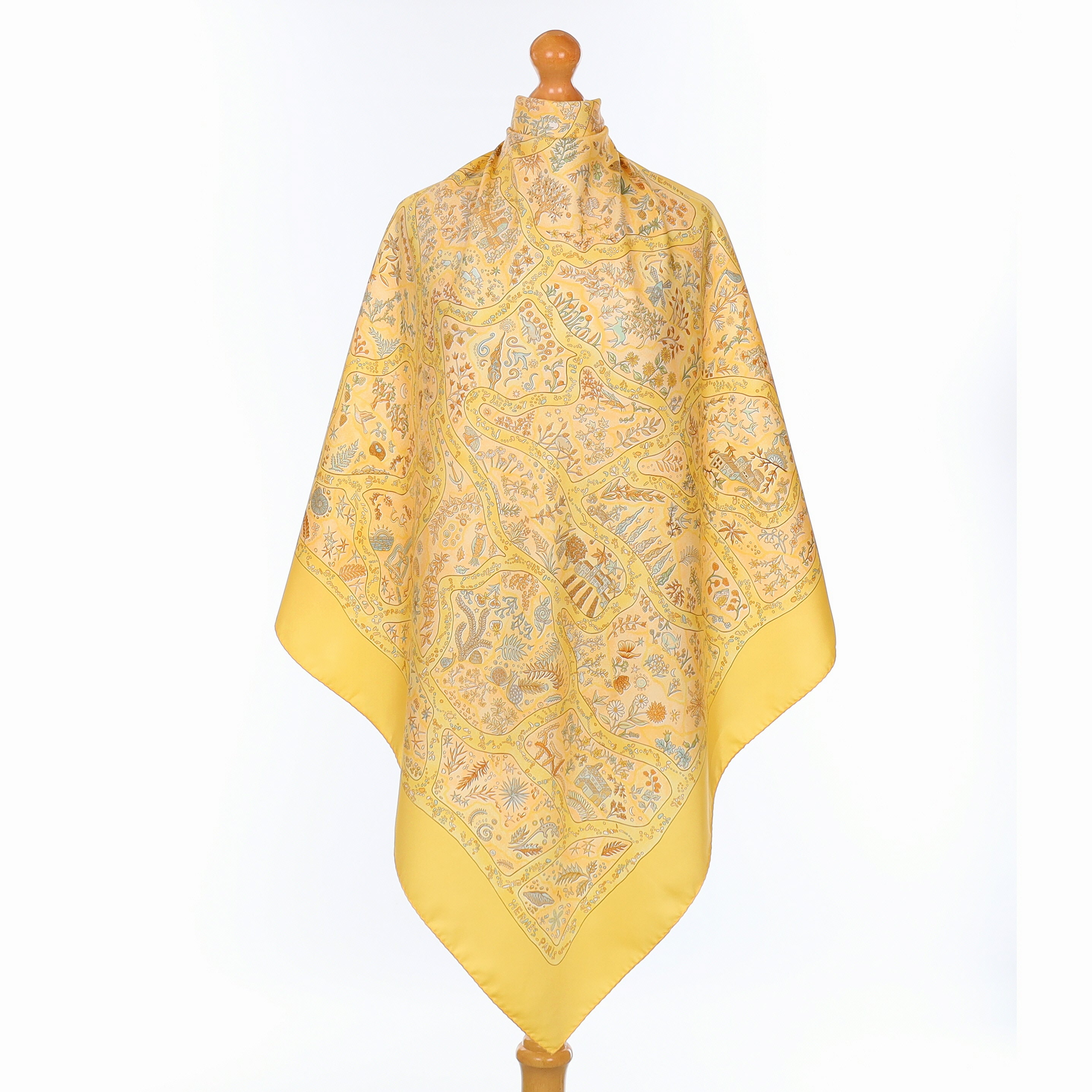 Pristine Hermès Chemins de Garrigue Silk Scarf