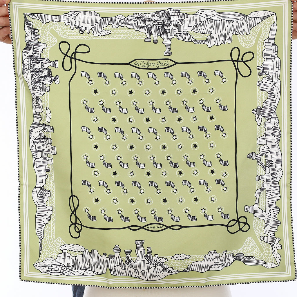 Les Canyons Etoiles Hermès 55 Silk Scarf