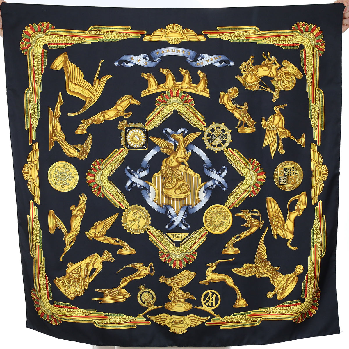 Pristine Hermès Les Parures du Vent Silk Scarf