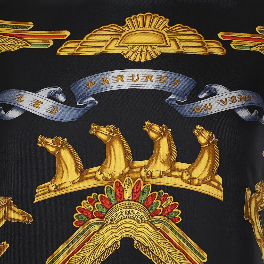 Pristine Hermès Les Parures du Vent Silk Scarf