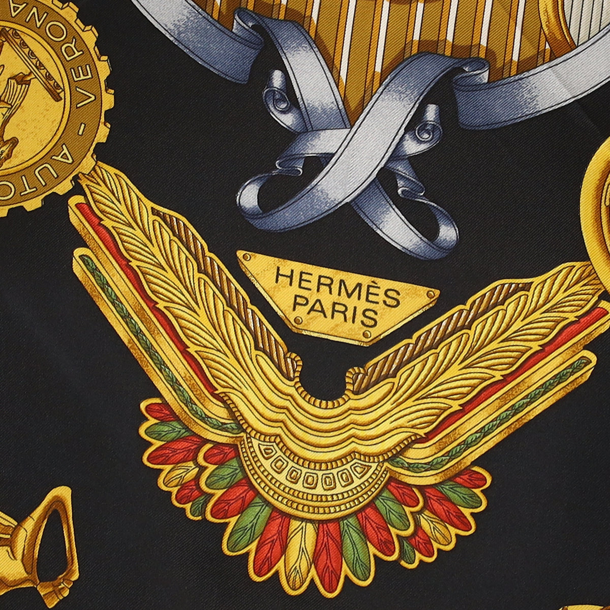Pristine Hermès Les Parures du Vent Silk Scarf