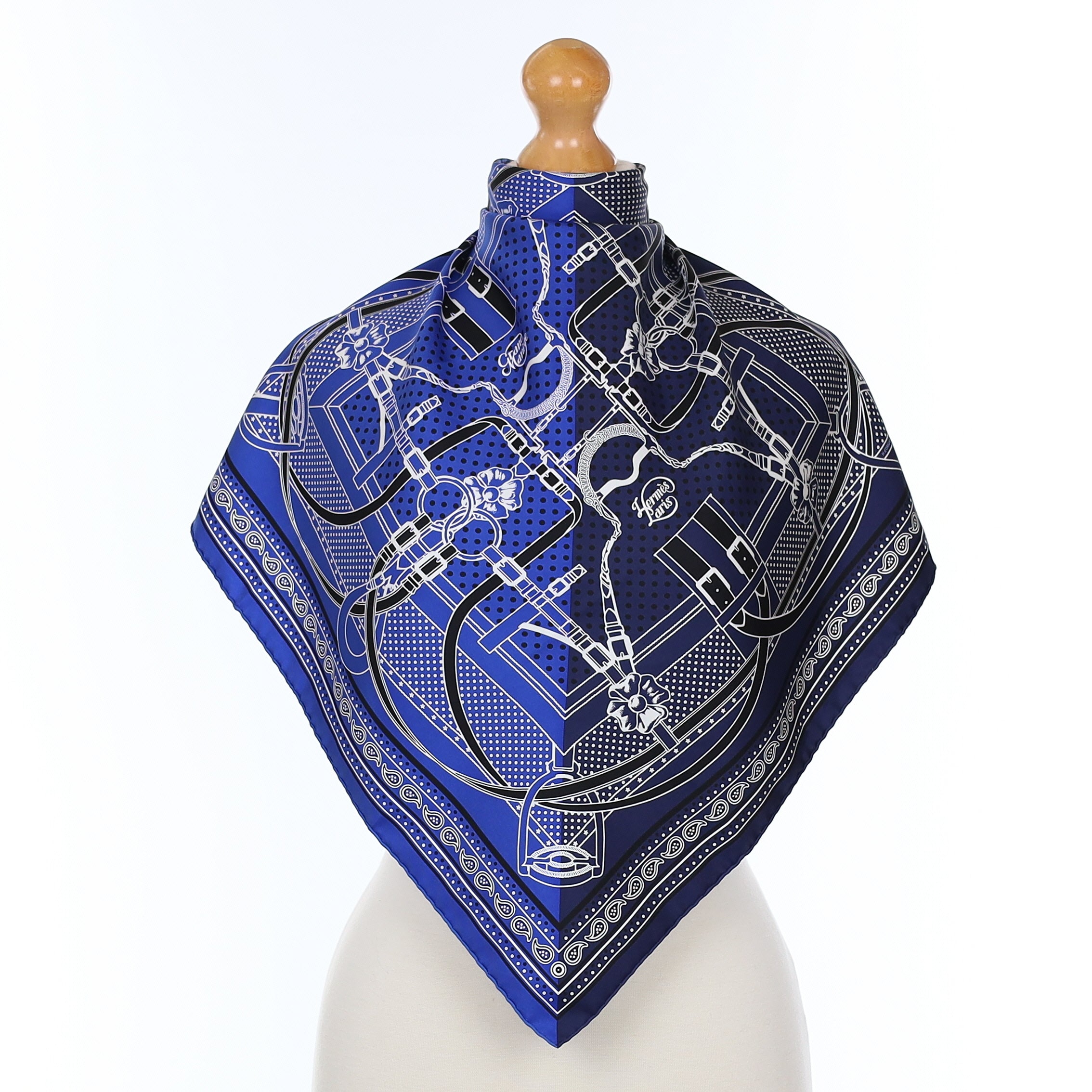 Pristine Hermès Grand Manège Silk Scarf 55