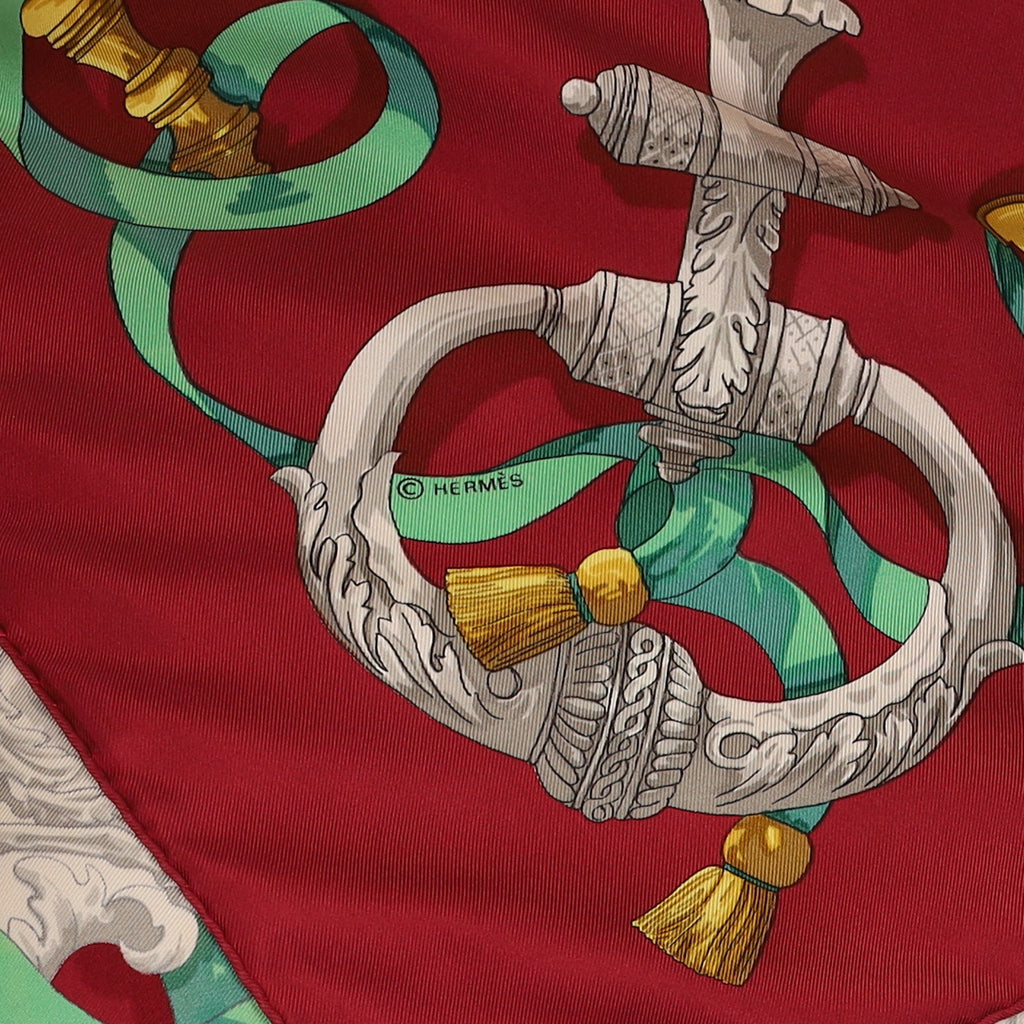 Pristine Hermès Ferronnerie Vintage Silk Scarf