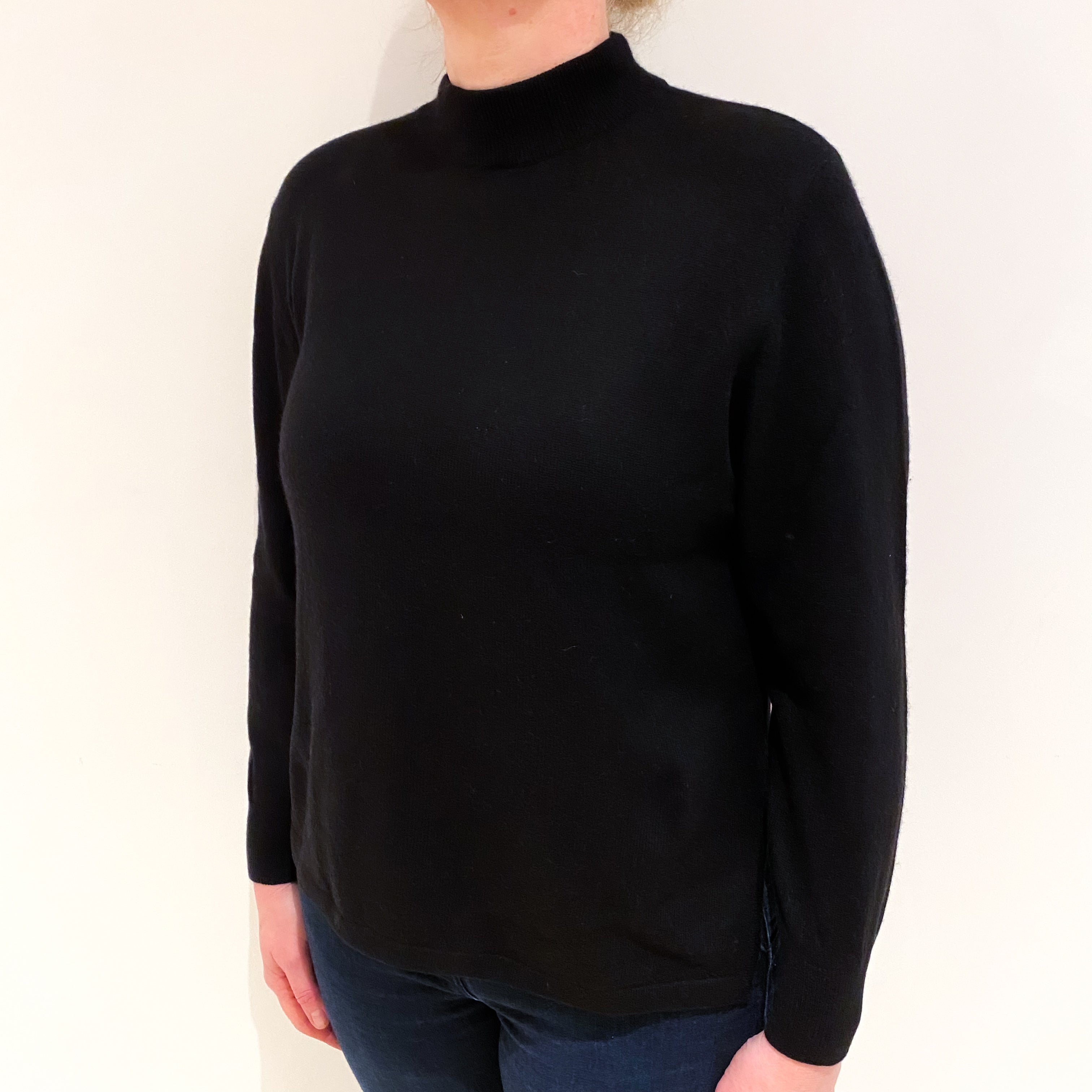 Black Cashmere Turtle Neck Jumper Large