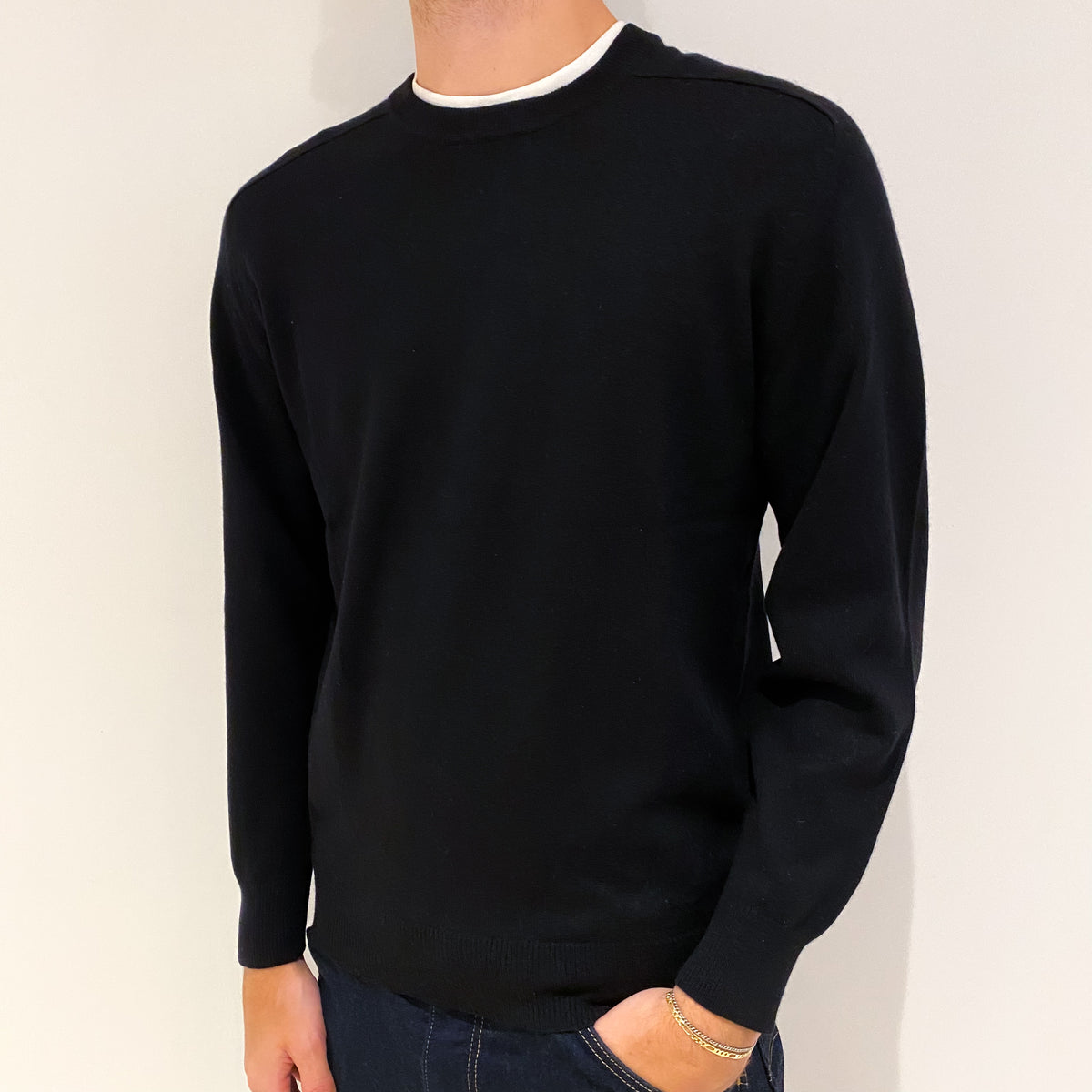 Men's Black Cashmere Crew Neck Jumper Medium