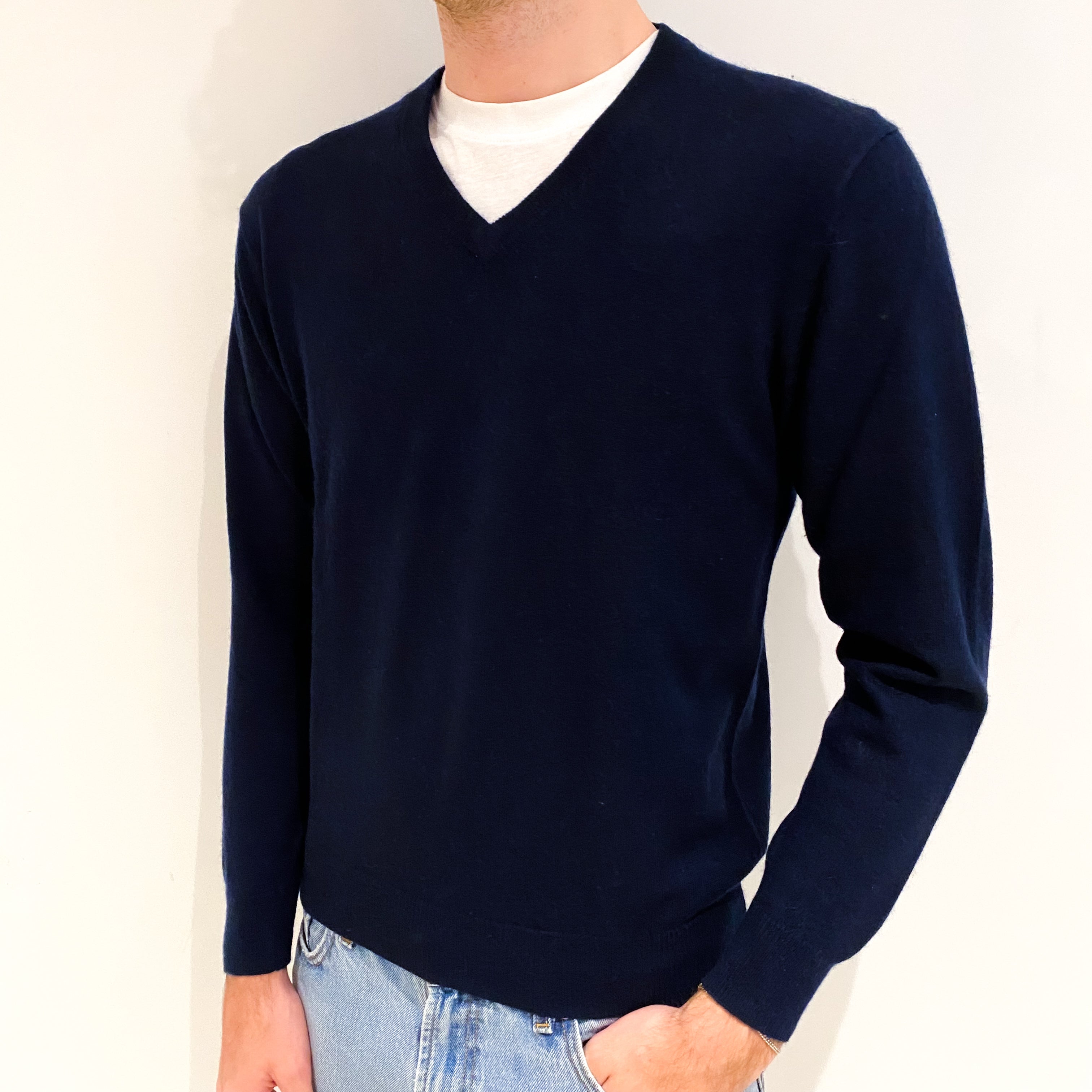 Men's Navy Blue Cashmere V Neck Jumper Medium