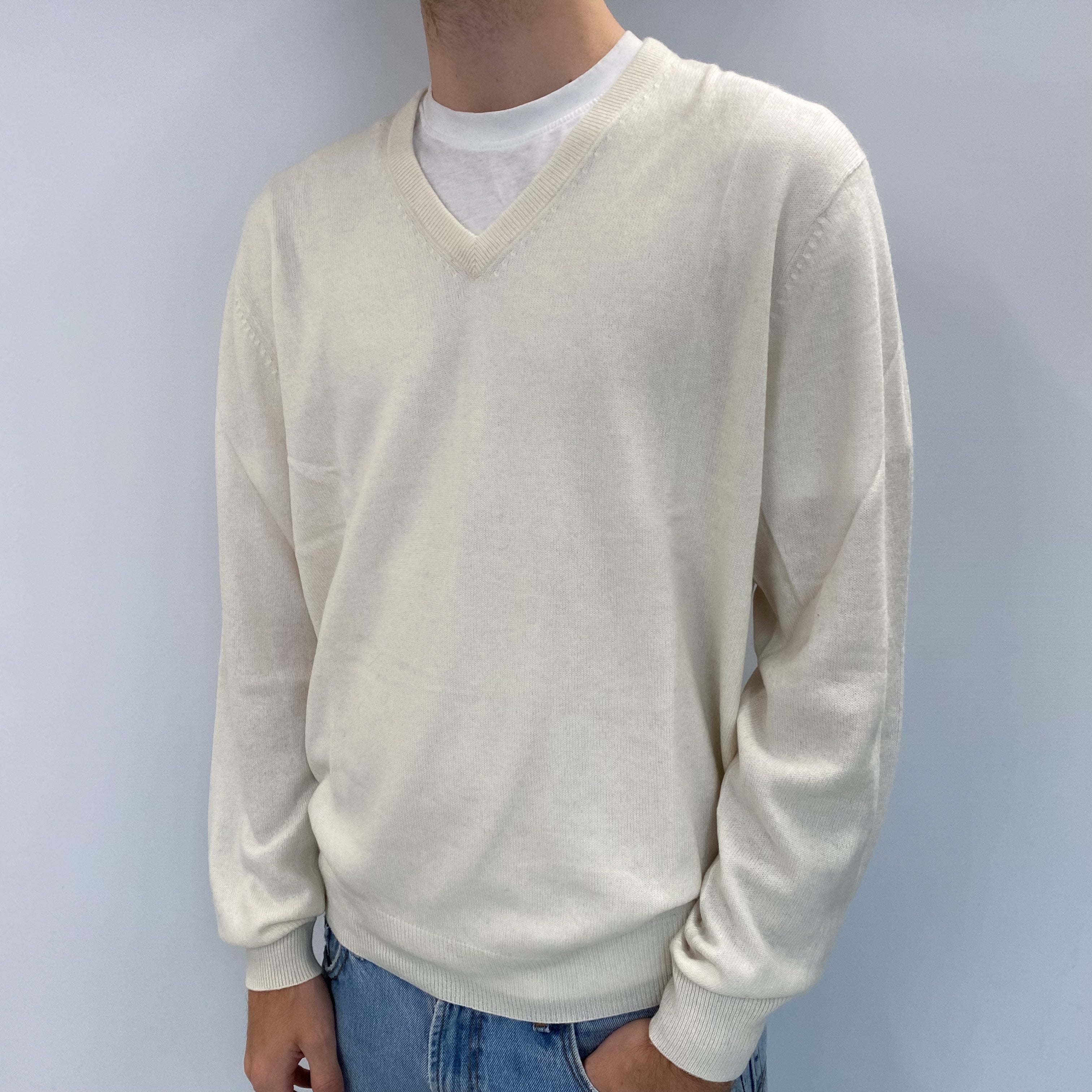 Men's Cream Cashmere V Neck Jumper Large