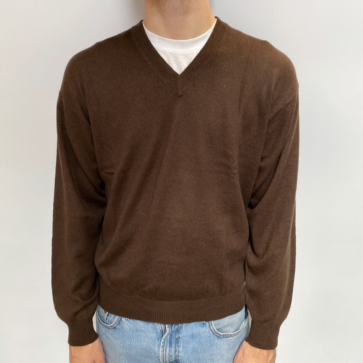 Men's Chocolate Brown Cashmere V Neck Jumper Large