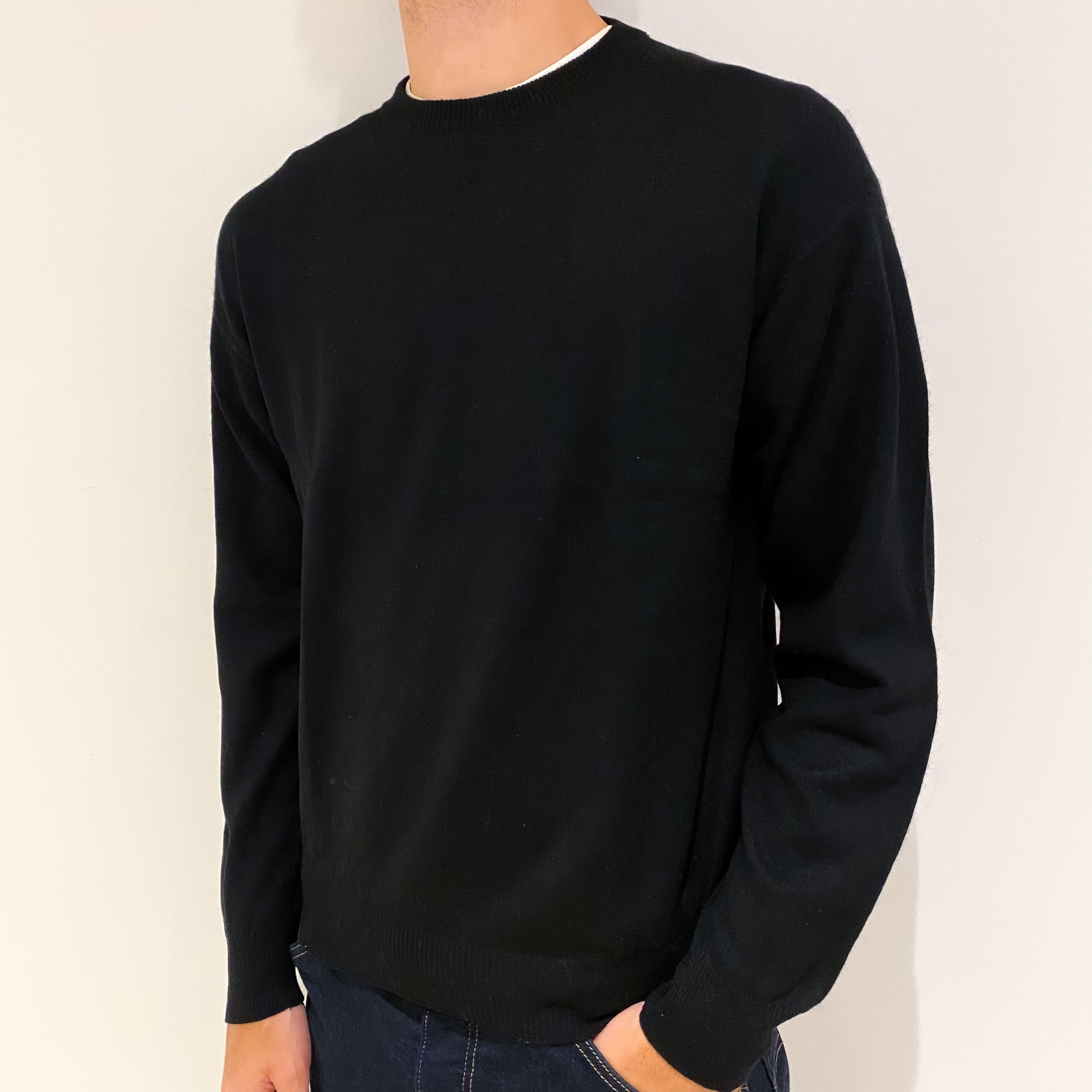 Men's Black Cashmere Crew Neck Jumper Medium