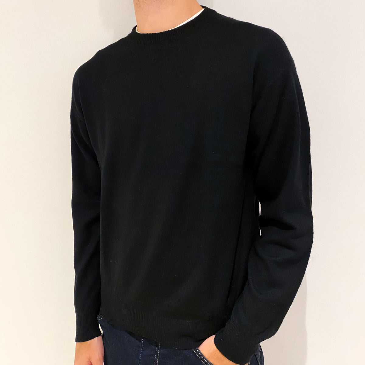Men's Black Cashmere Crew Neck Jumper Medium