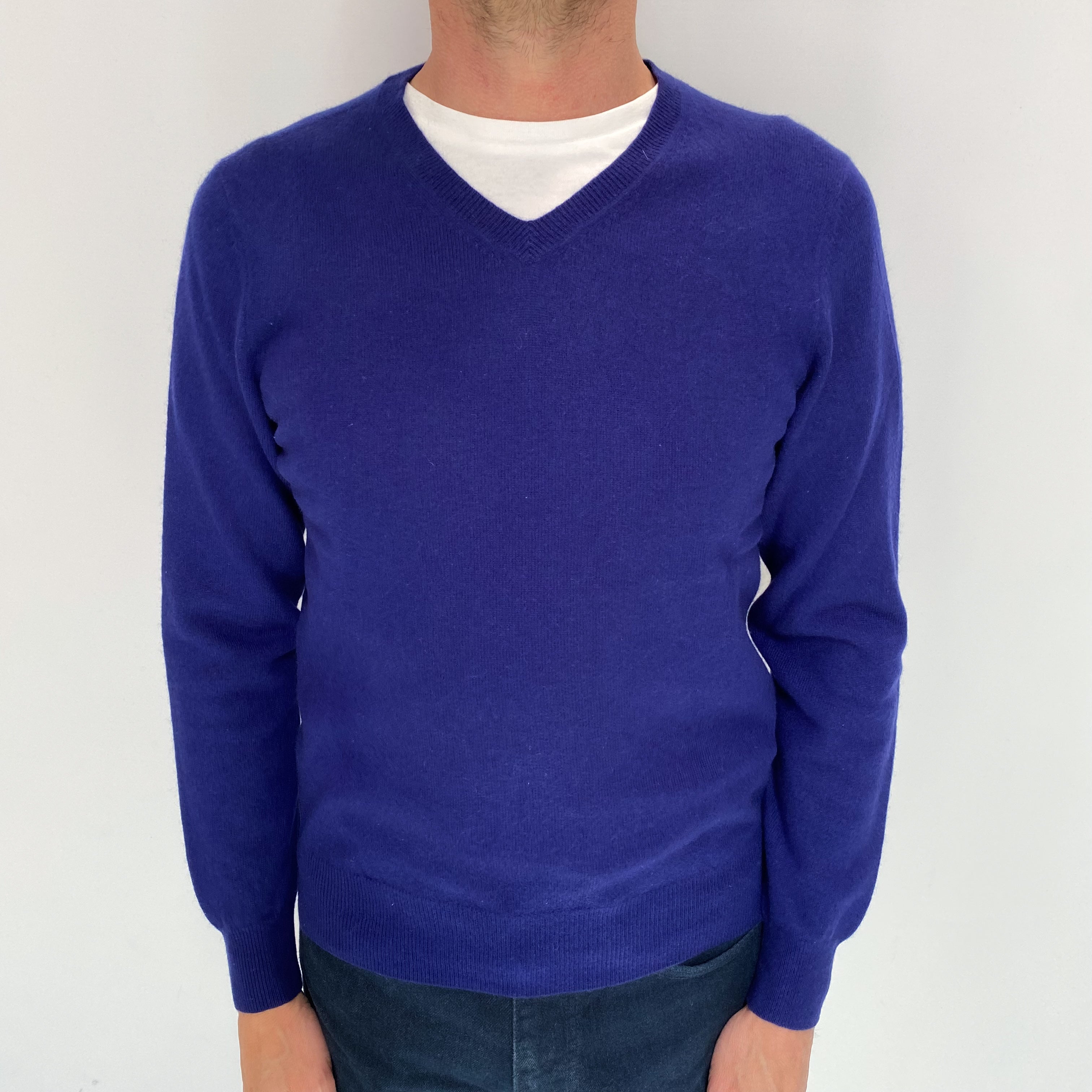 Men's Indigo Blue Cashmere V Neck Jumper Small