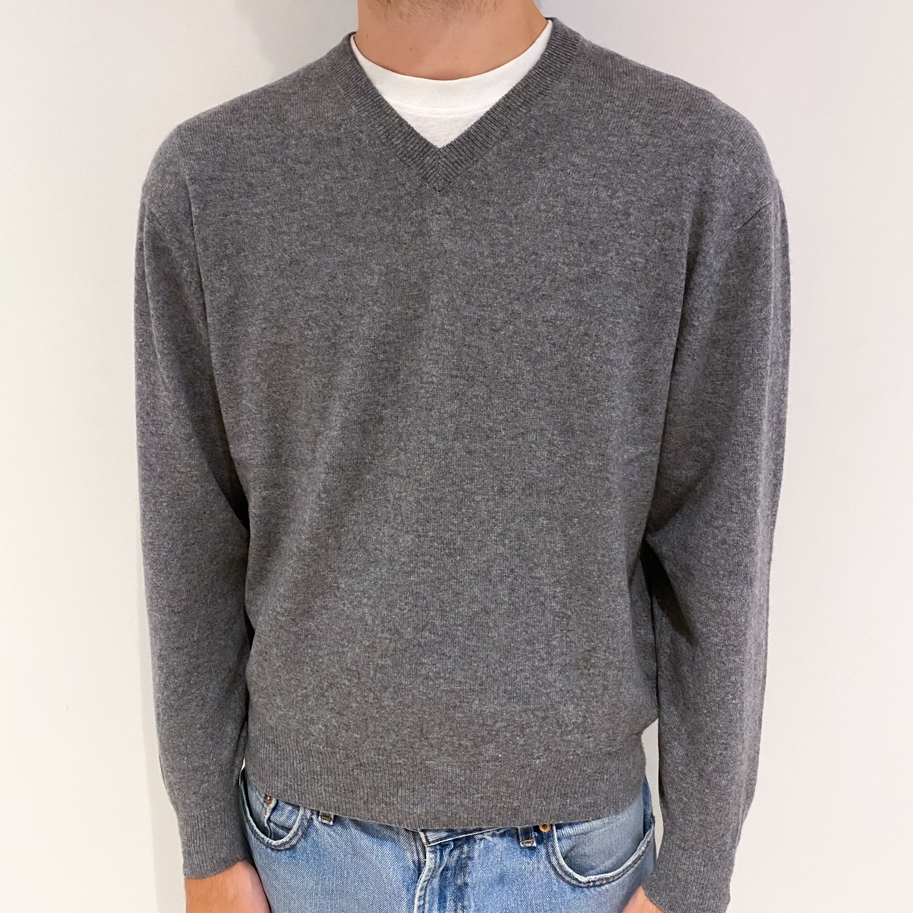 Men's Ash Grey Cashmere V-Neck Jumper Large