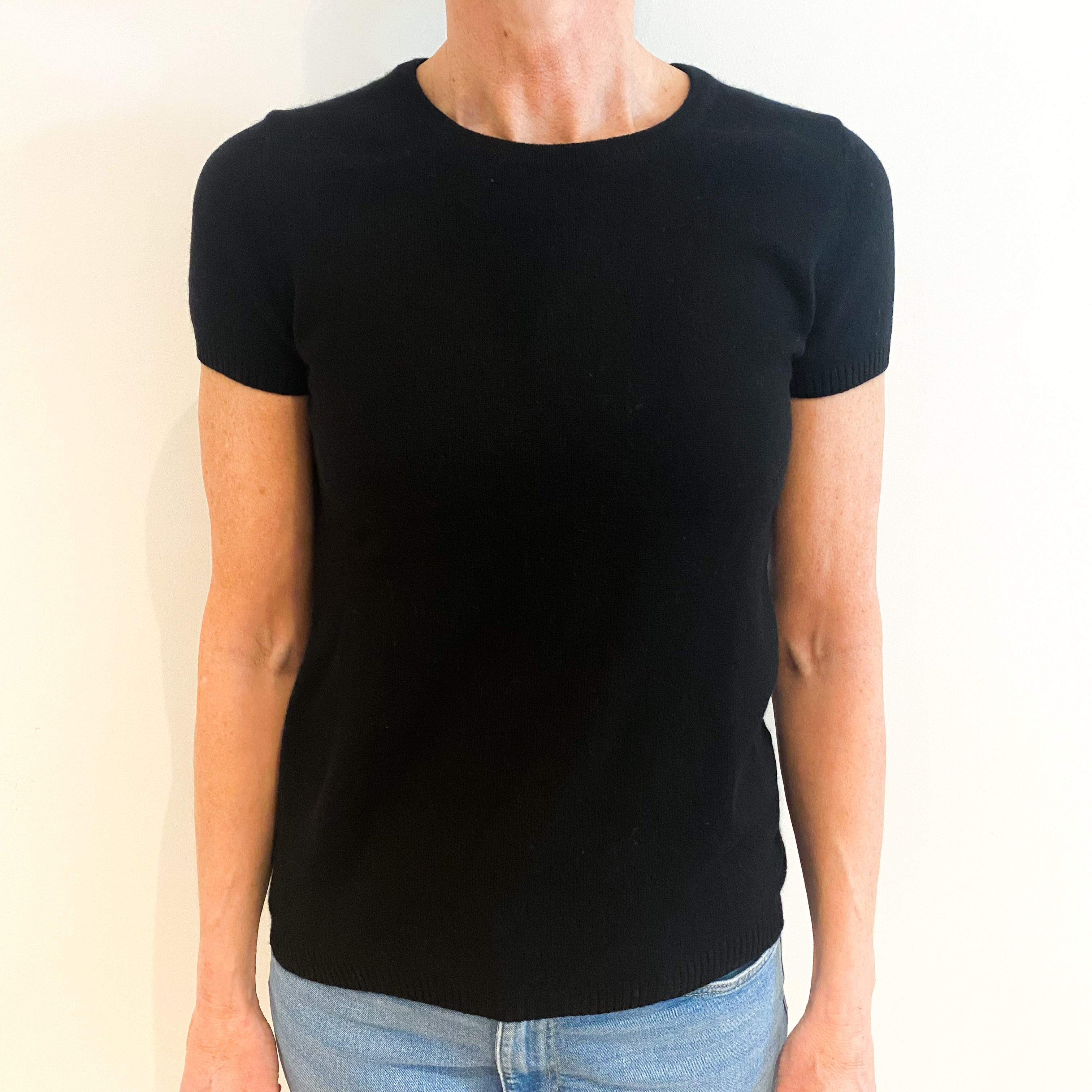 Black Cashmere Crew Neck Short Sleeved Jumper Small