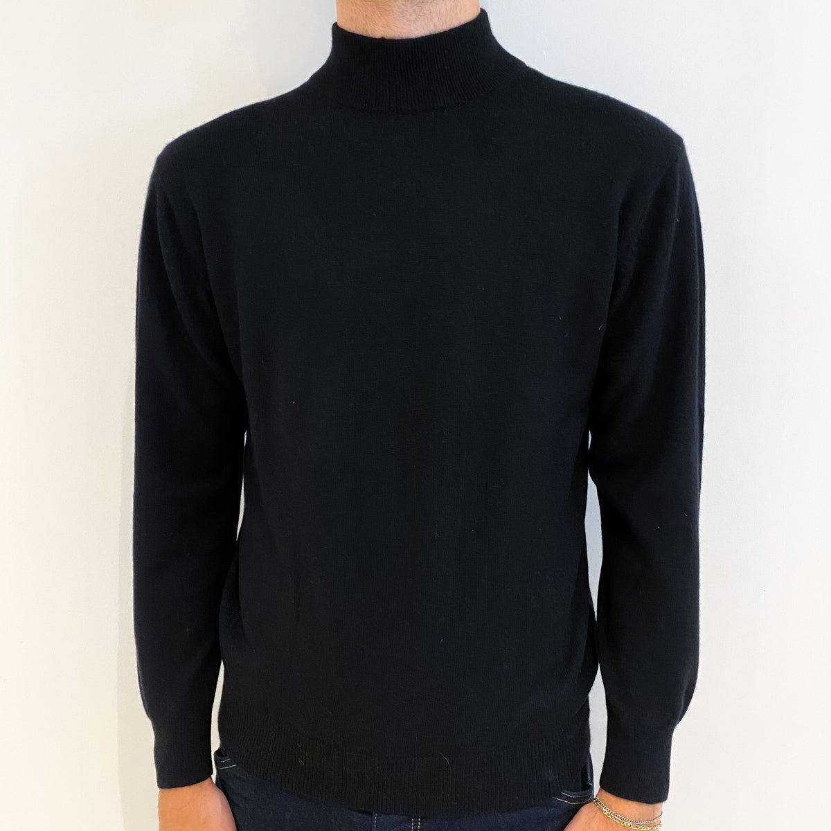 Men's Black Cashmere Turtle Neck Jumper Medium