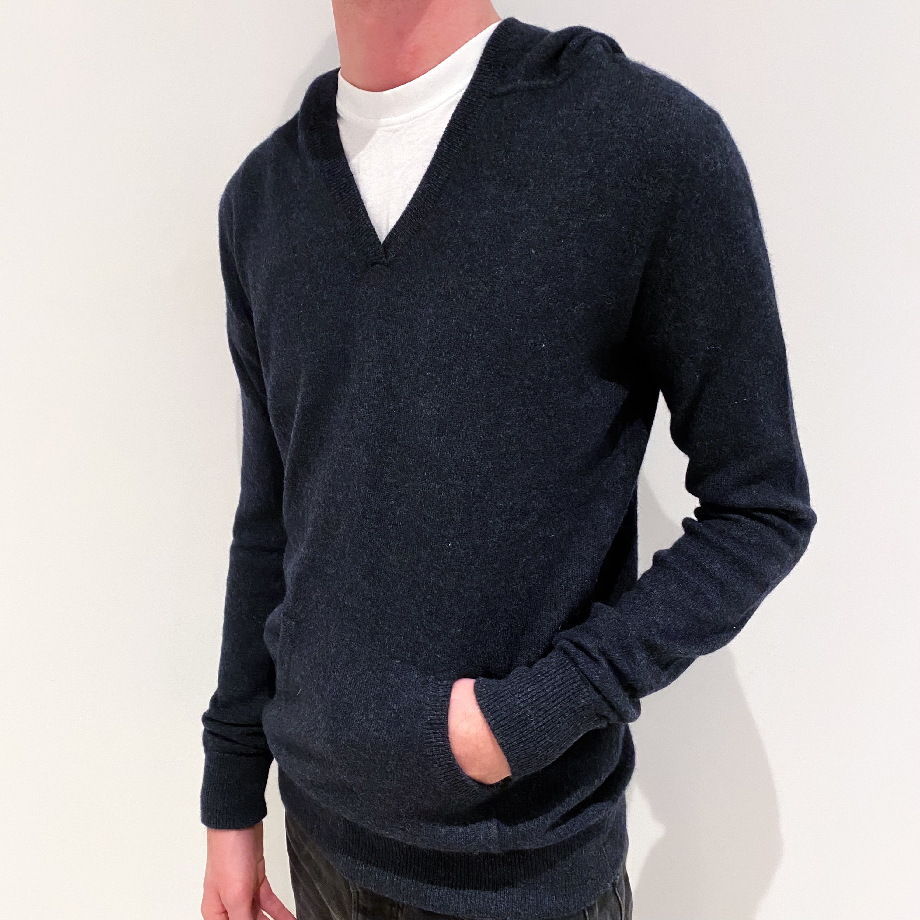 Men's Charcoal Grey Cashmere V-Neck Hoodie with Pocket Small