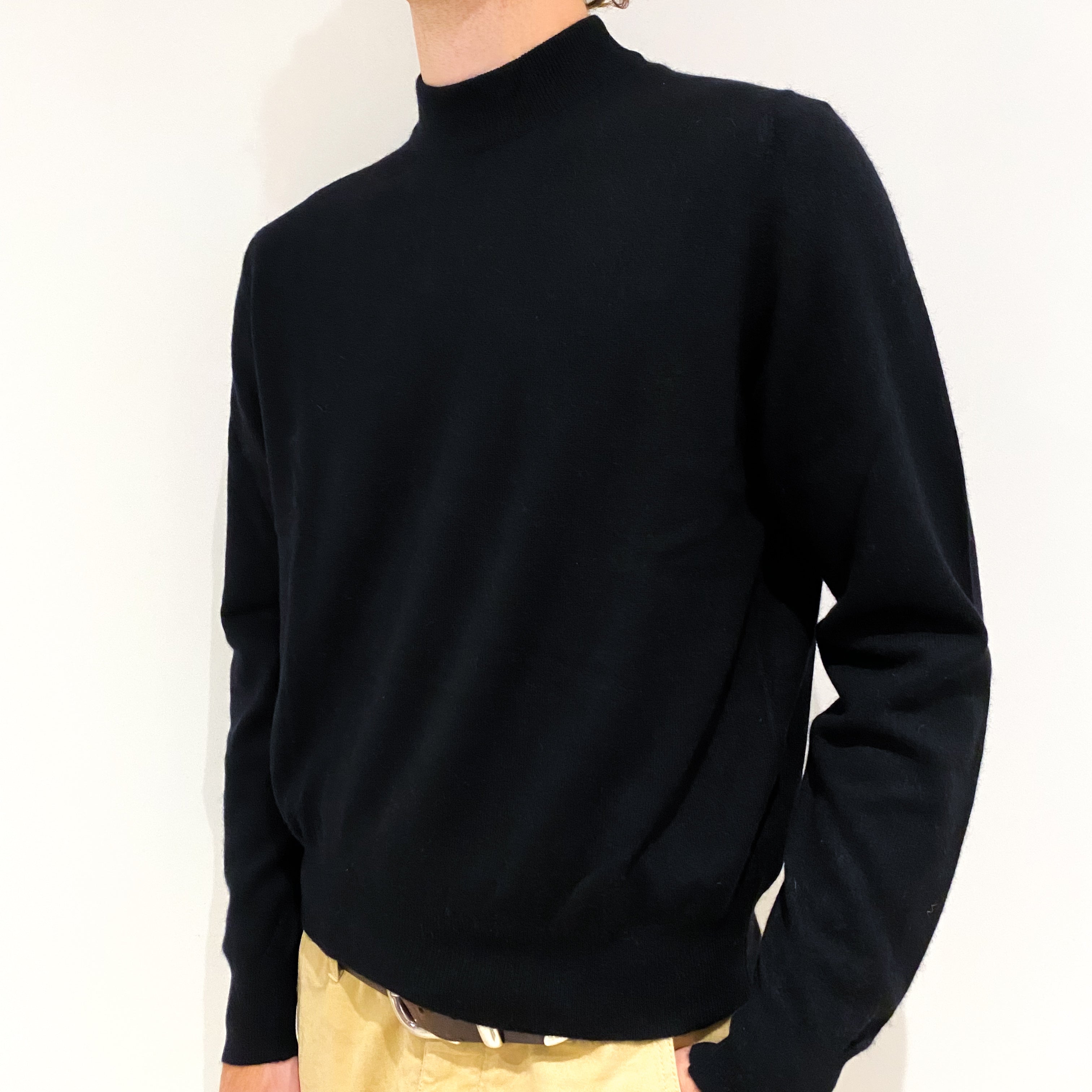 Men's Black Cashmere Turtle Neck Jumper Large