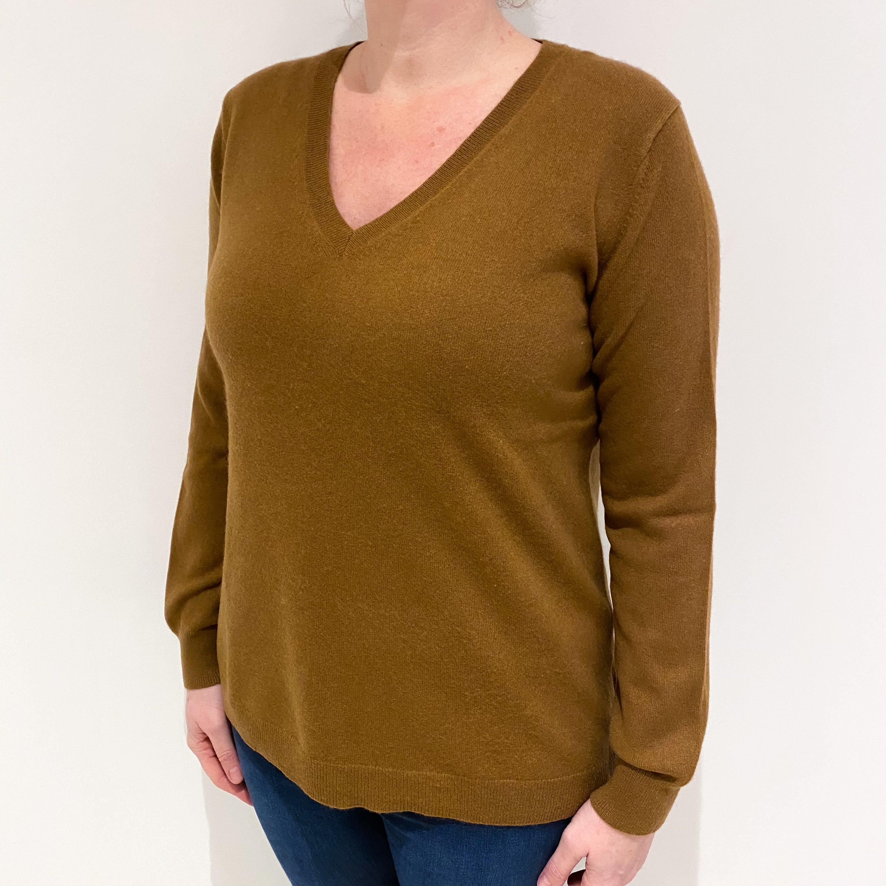 Cinnamon Brown Cashmere V Neck Jumper Large