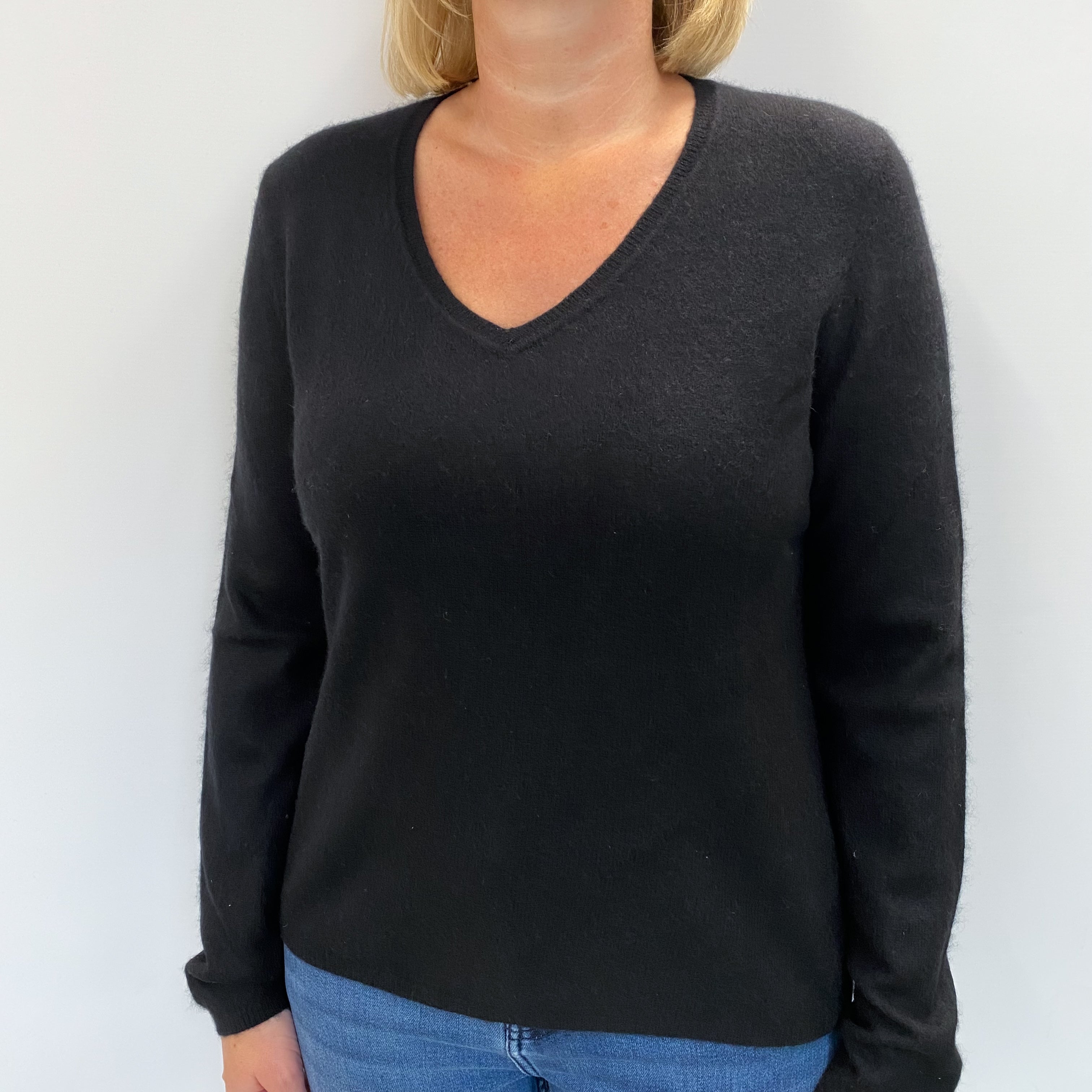 Black Cashmere V Neck Jumper Large