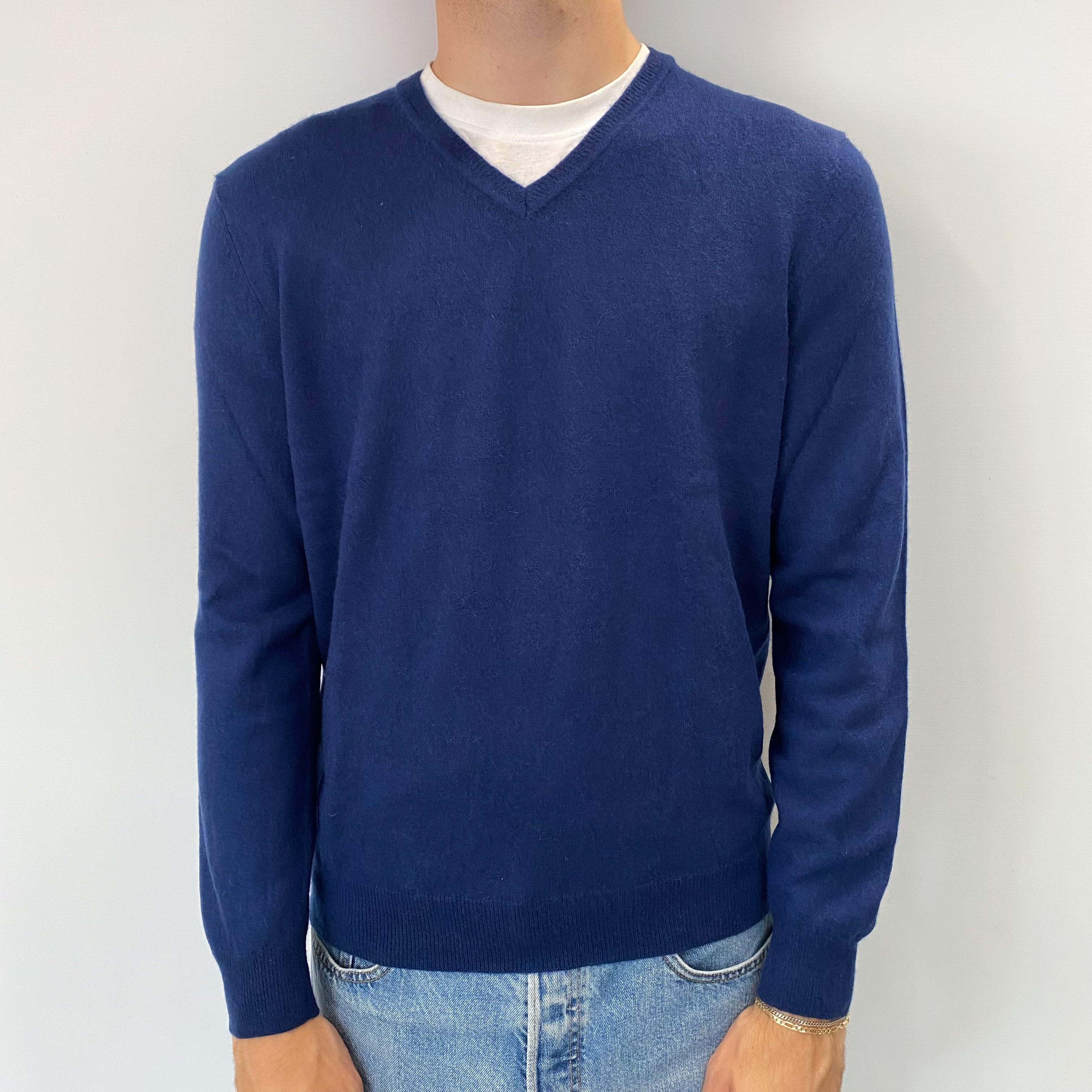 Men's French Navy Cashmere V Neck Jumper Large