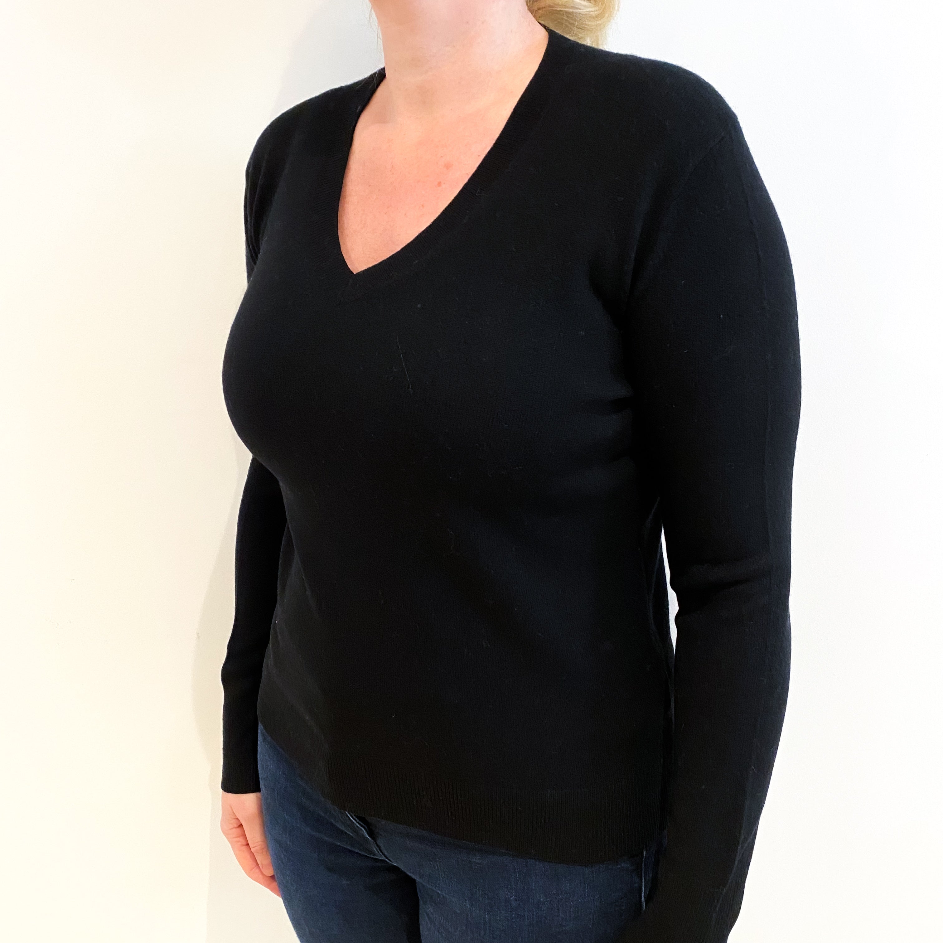 Black Cashmere V Neck Jumper Large