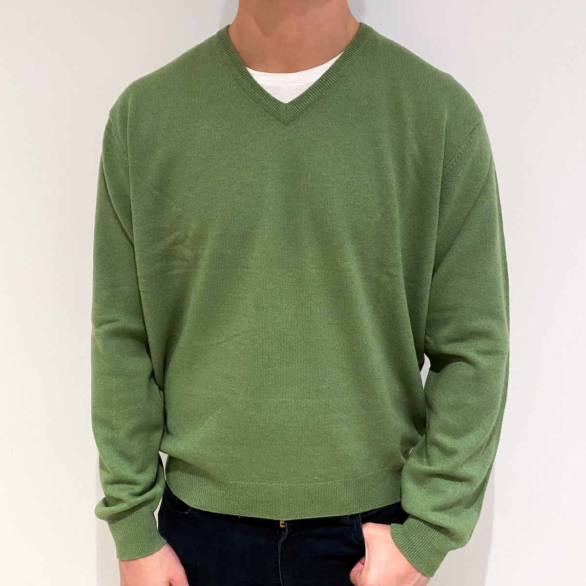 Men's Peak Green Cashmere V Neck Jumper XL