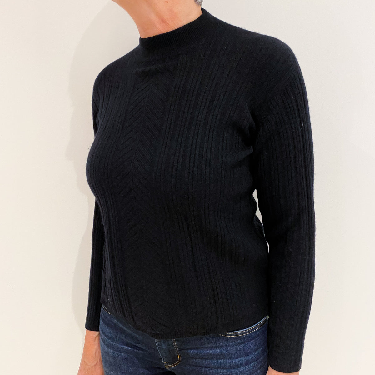 Black Cashmere Textured Knit Turtle Neck Jumper Medium