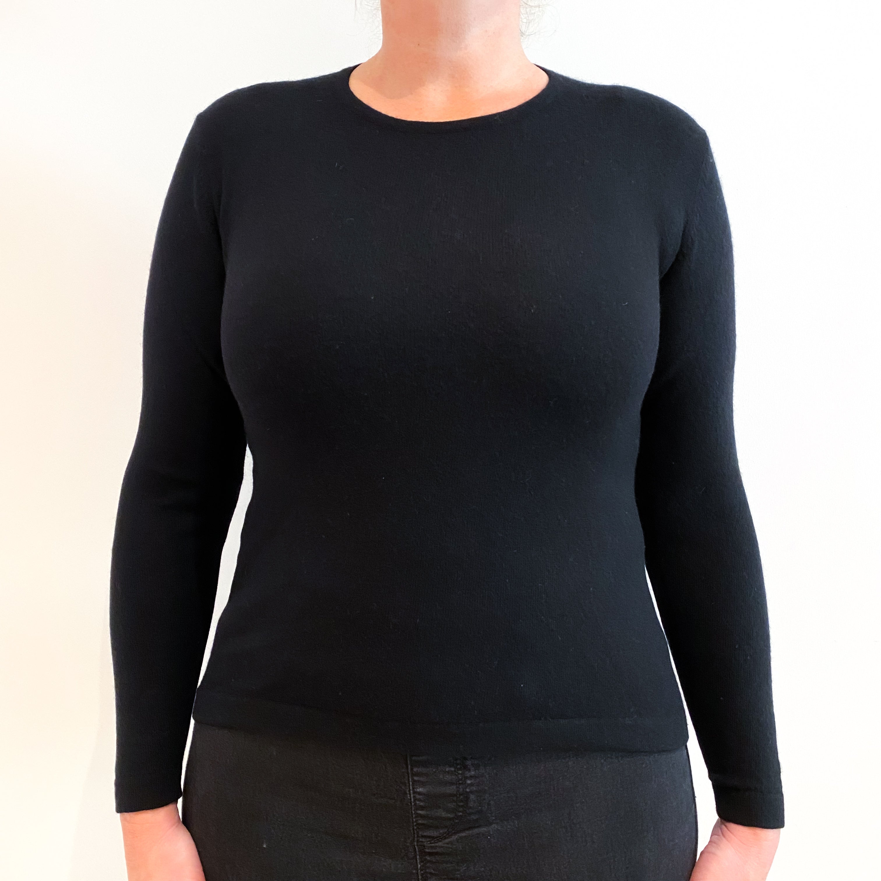 Black Cashmere Crew Neck Jumper Large