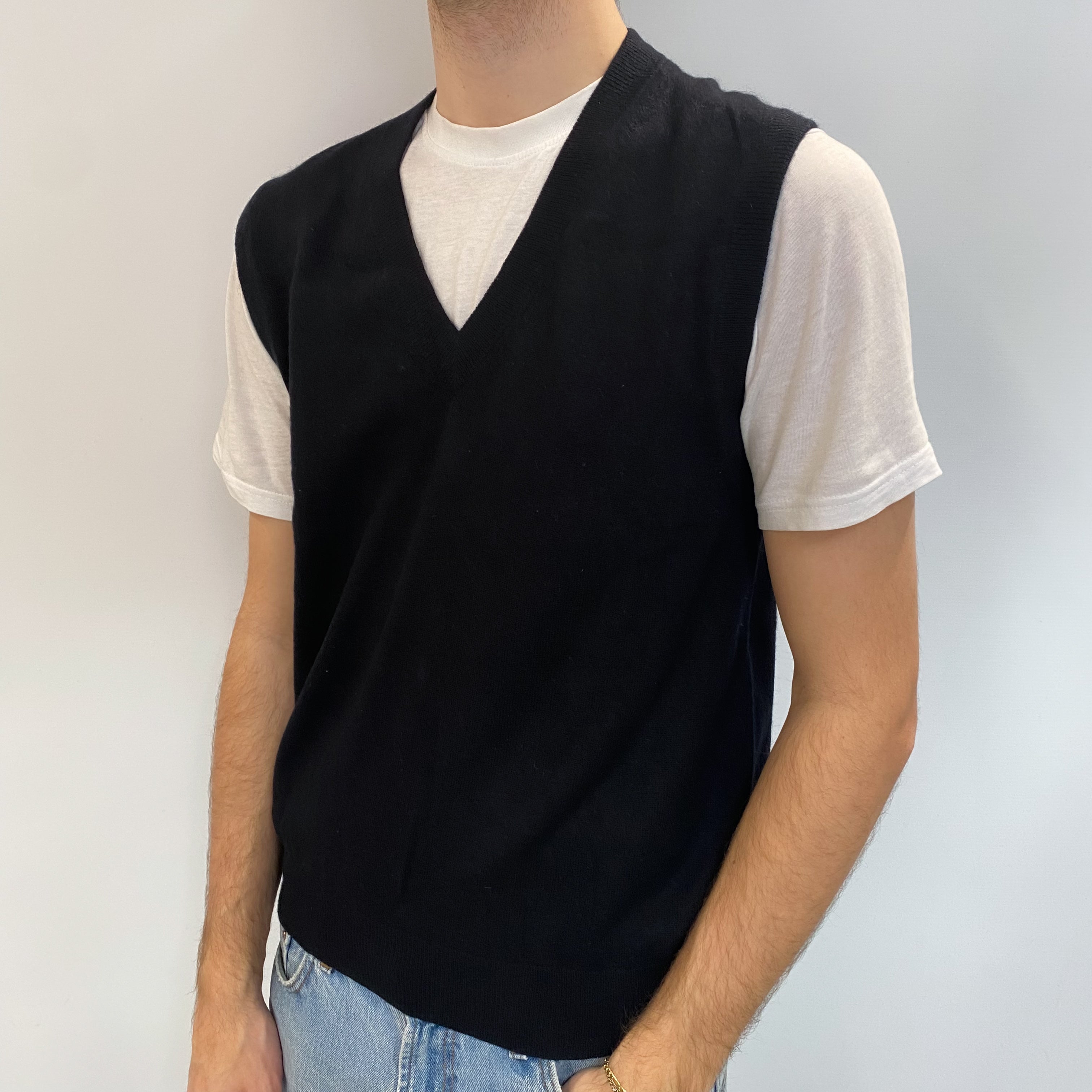 Men's Black Cashmere V Neck Tank Top Medium