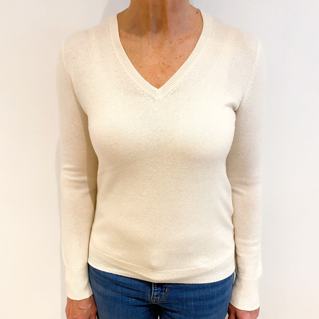 Clotted Cream Cashmere V Neck Jumper Medium
