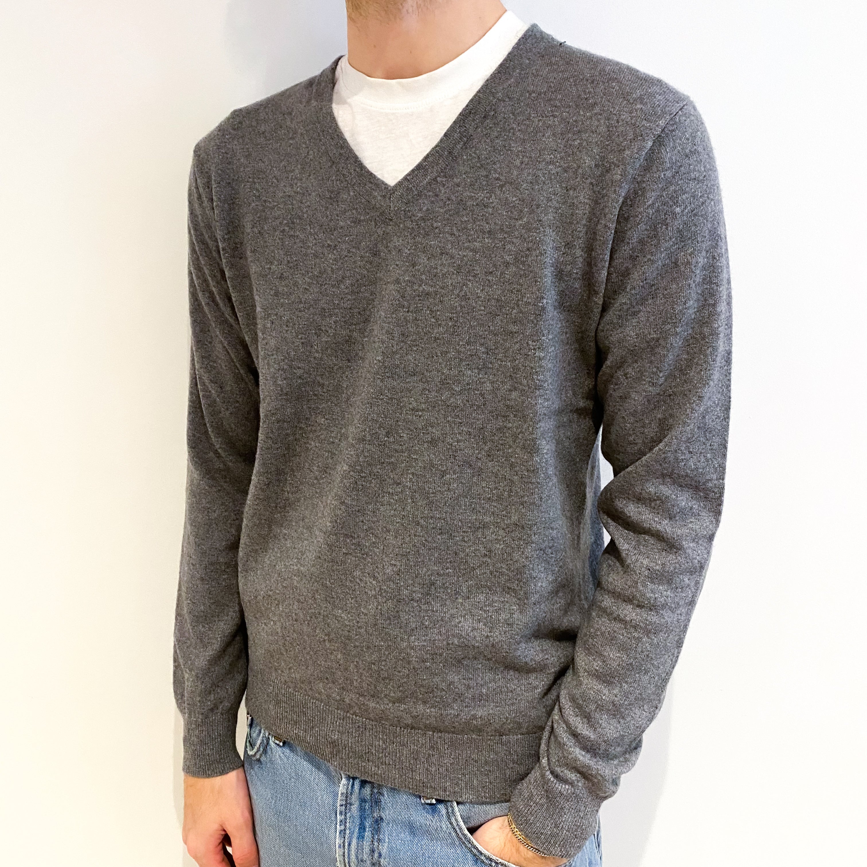Men's Ash Grey Cashmere V Neck Jumper Large