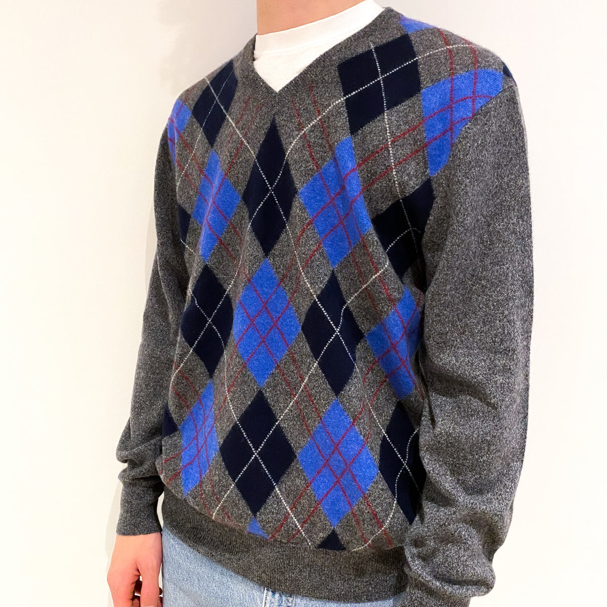 Men's Grey and Blue Diamond Cashmere V-Neck Jumper Large