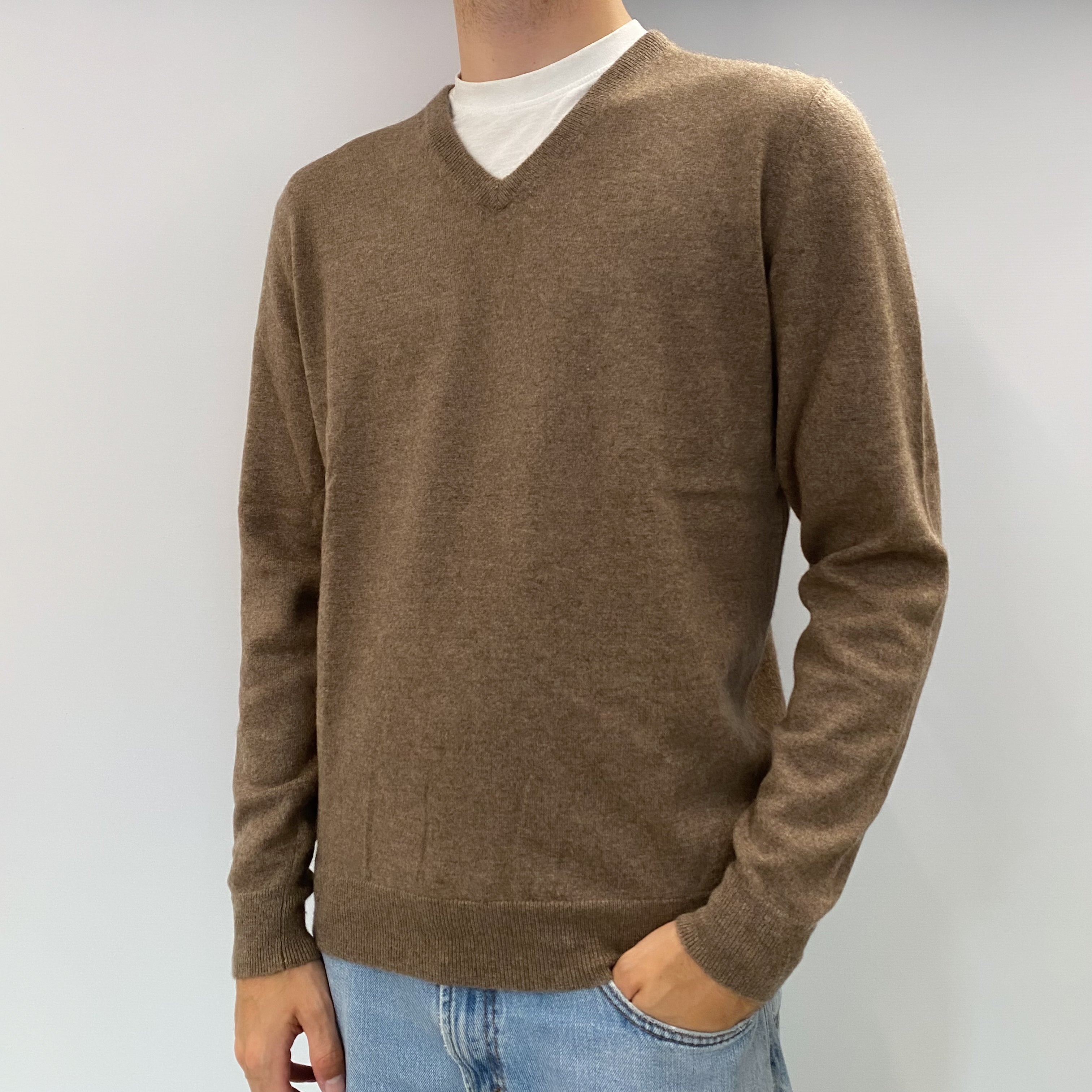 Men's Mocha Brown Cashmere V Neck Jumper Large