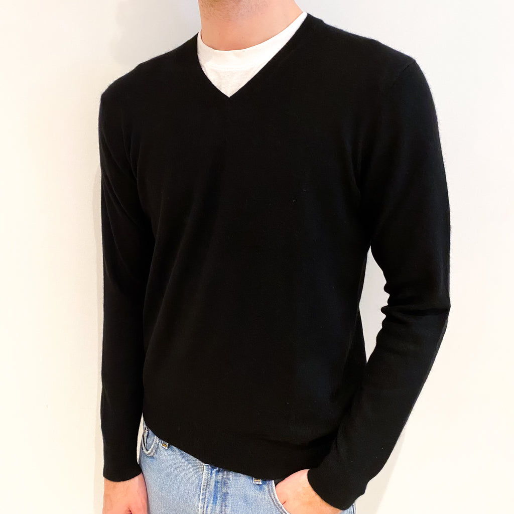 Men's Black Cashmere V Neck Jumper Medium