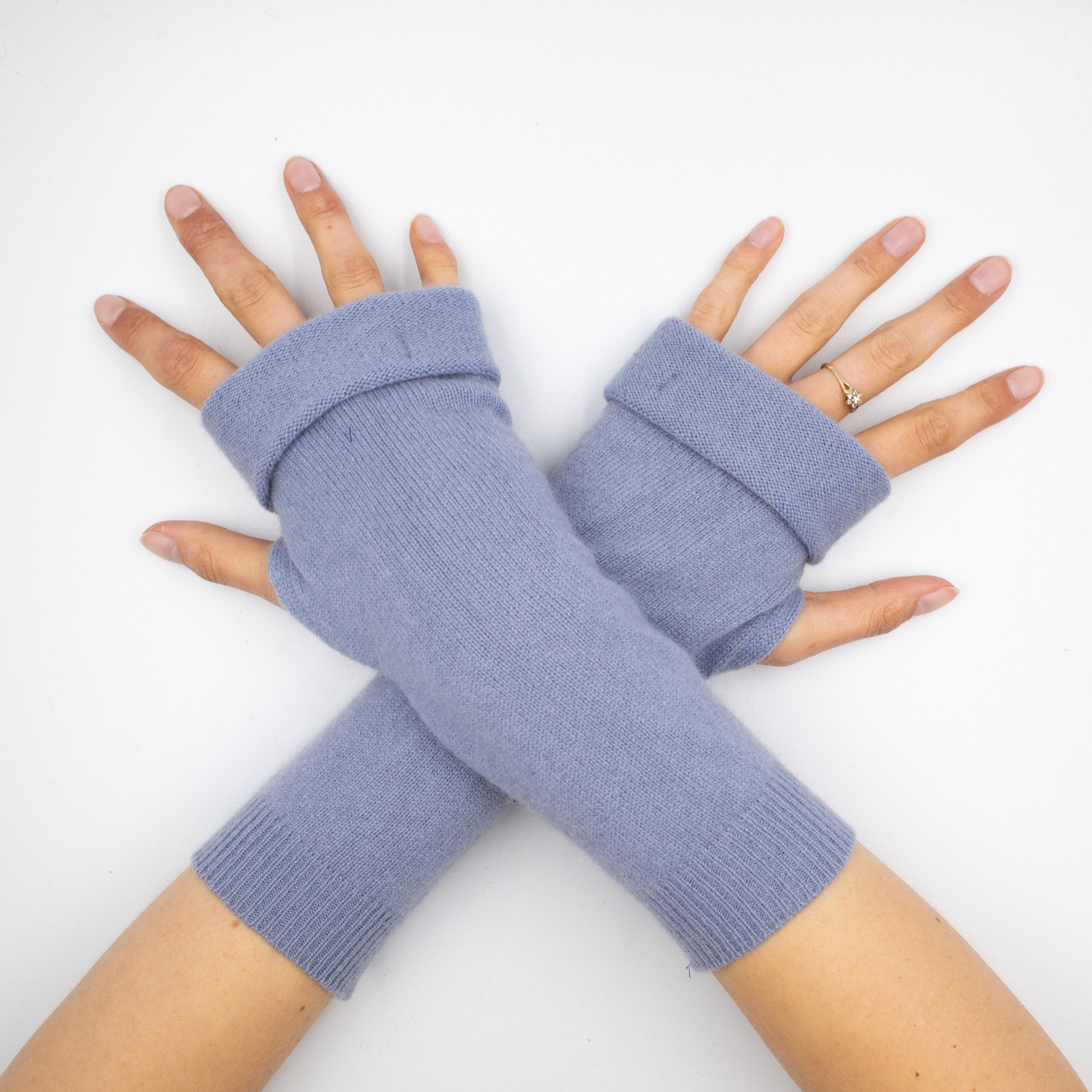 Dusky Lilac Fingerless Glove