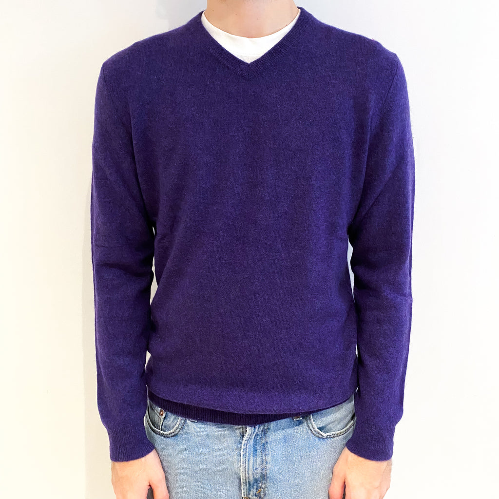Men's Pansy Purple Cashmere V Neck Jumper Medium