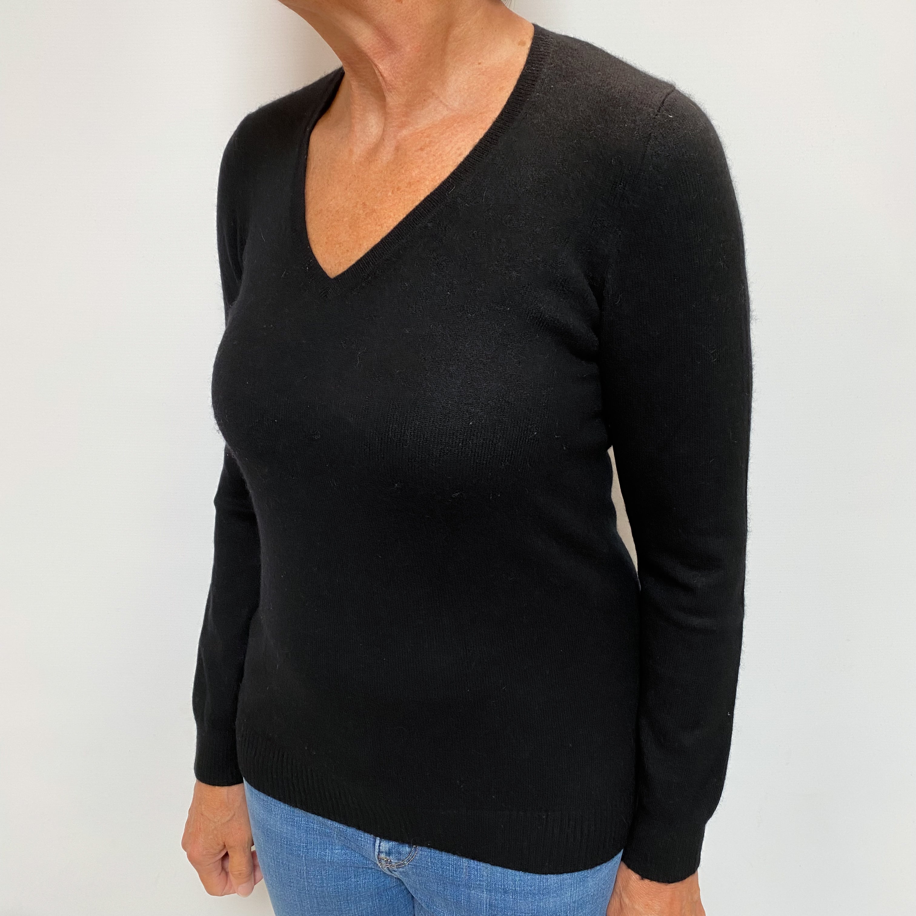 Black Cashmere V Neck Jumper Medium