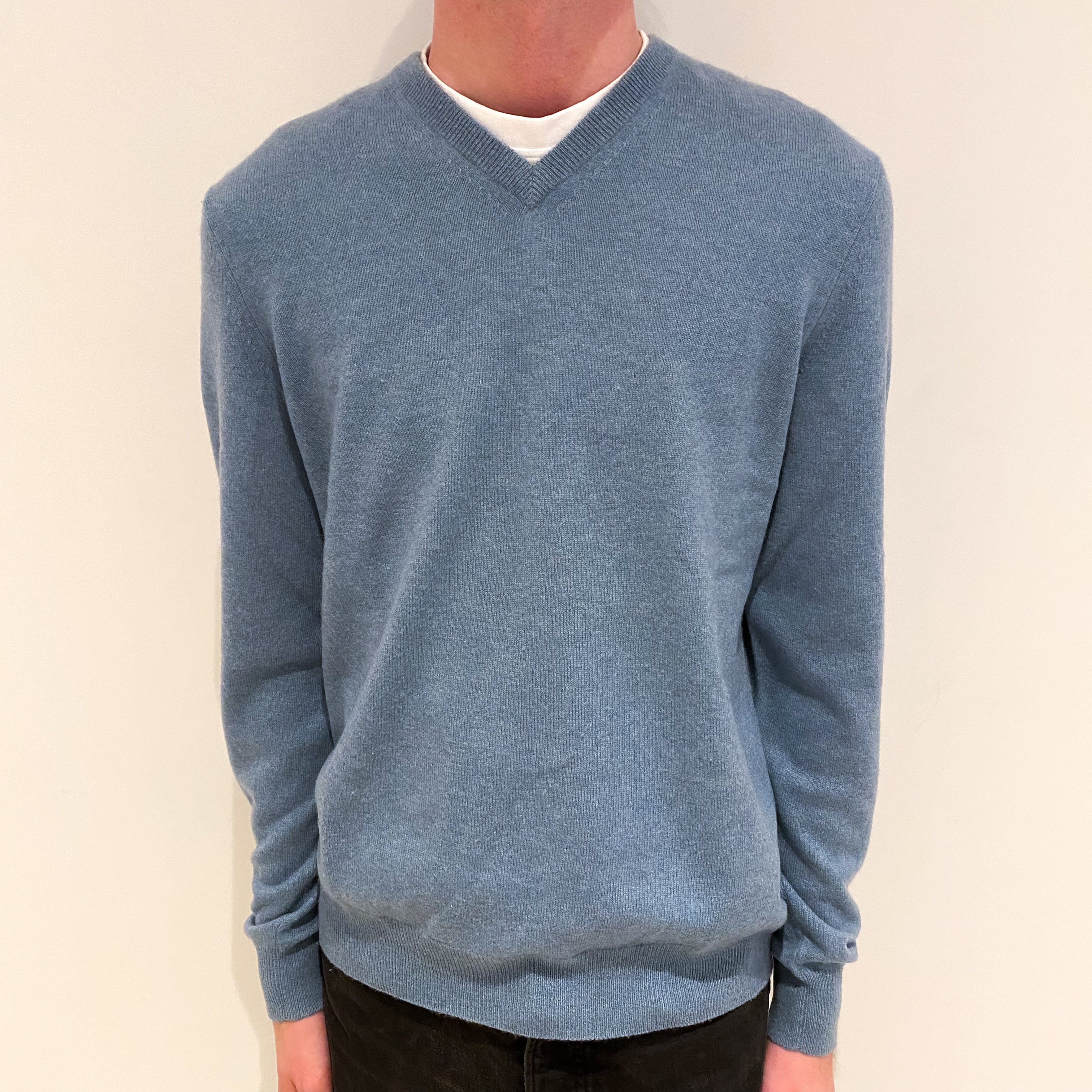Men's Duck Egg Blue Cashmere V-Neck Jumper Small