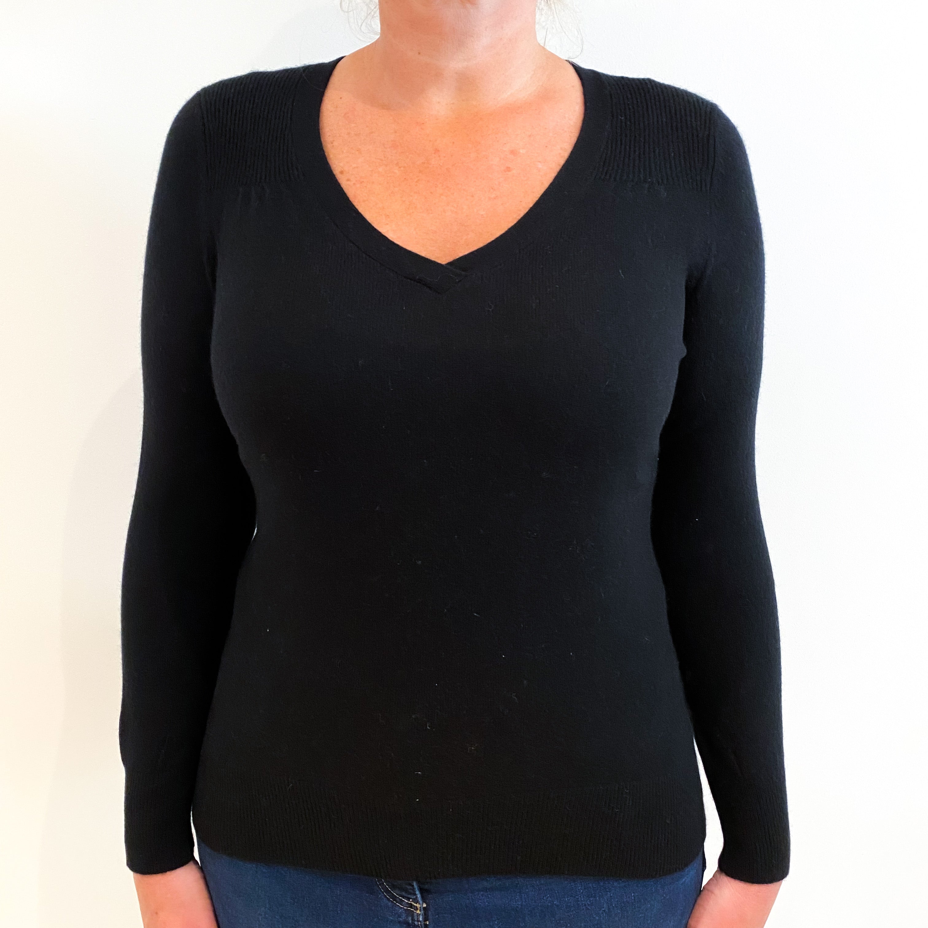 Black Cashmere V-Neck Jumper Large