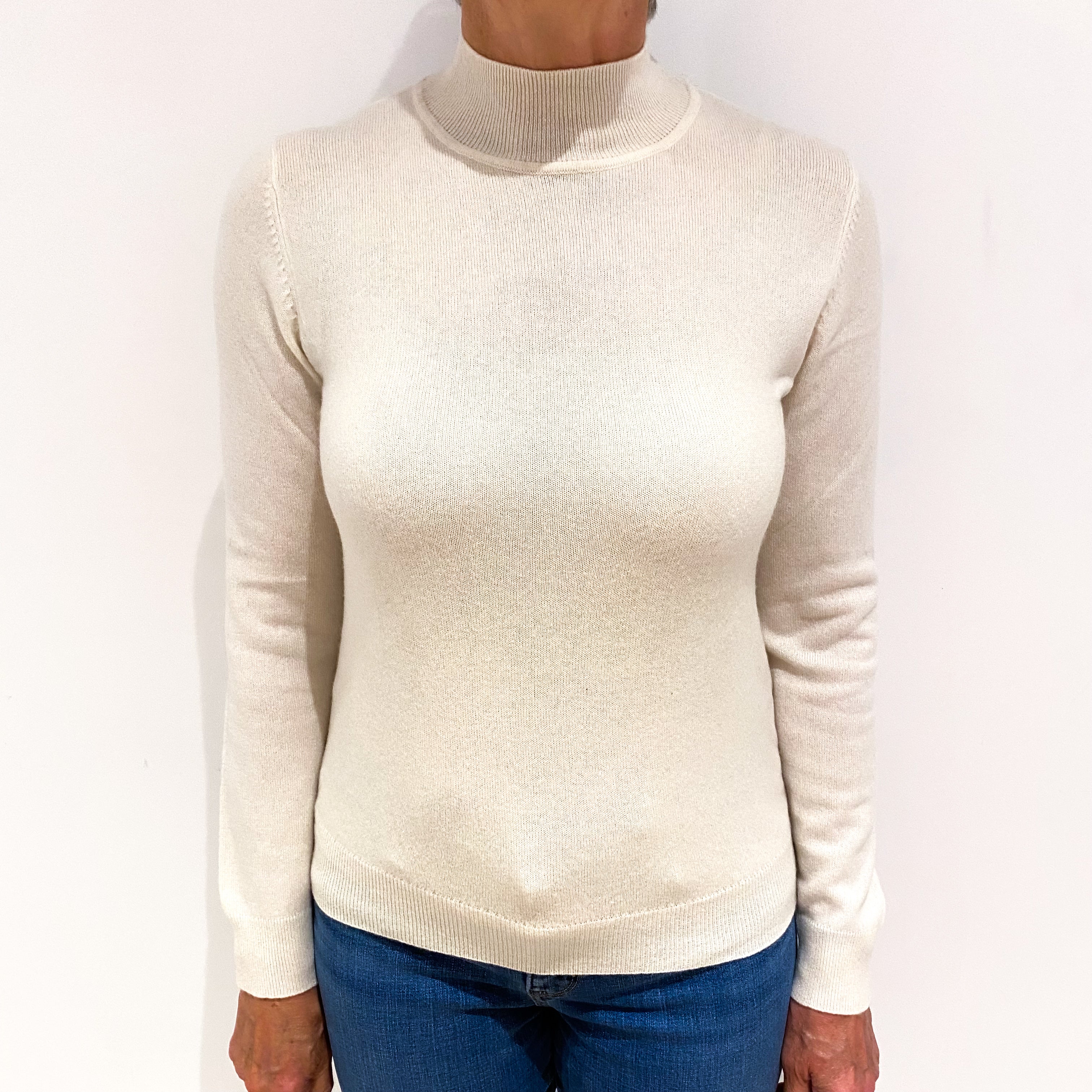 Vanilla Cream Cashmere Turtle Neck Jumper Medium