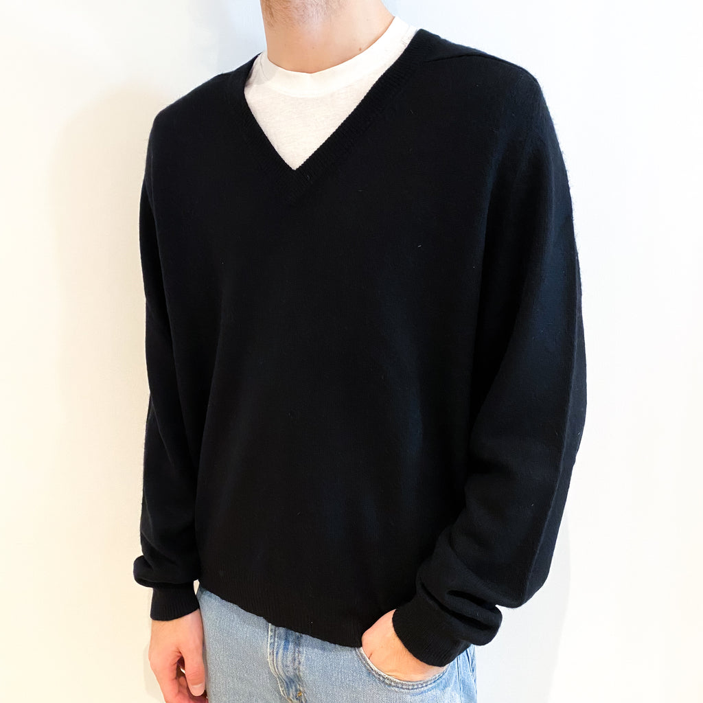 Men's Black Cashmere V Neck Jumper Large