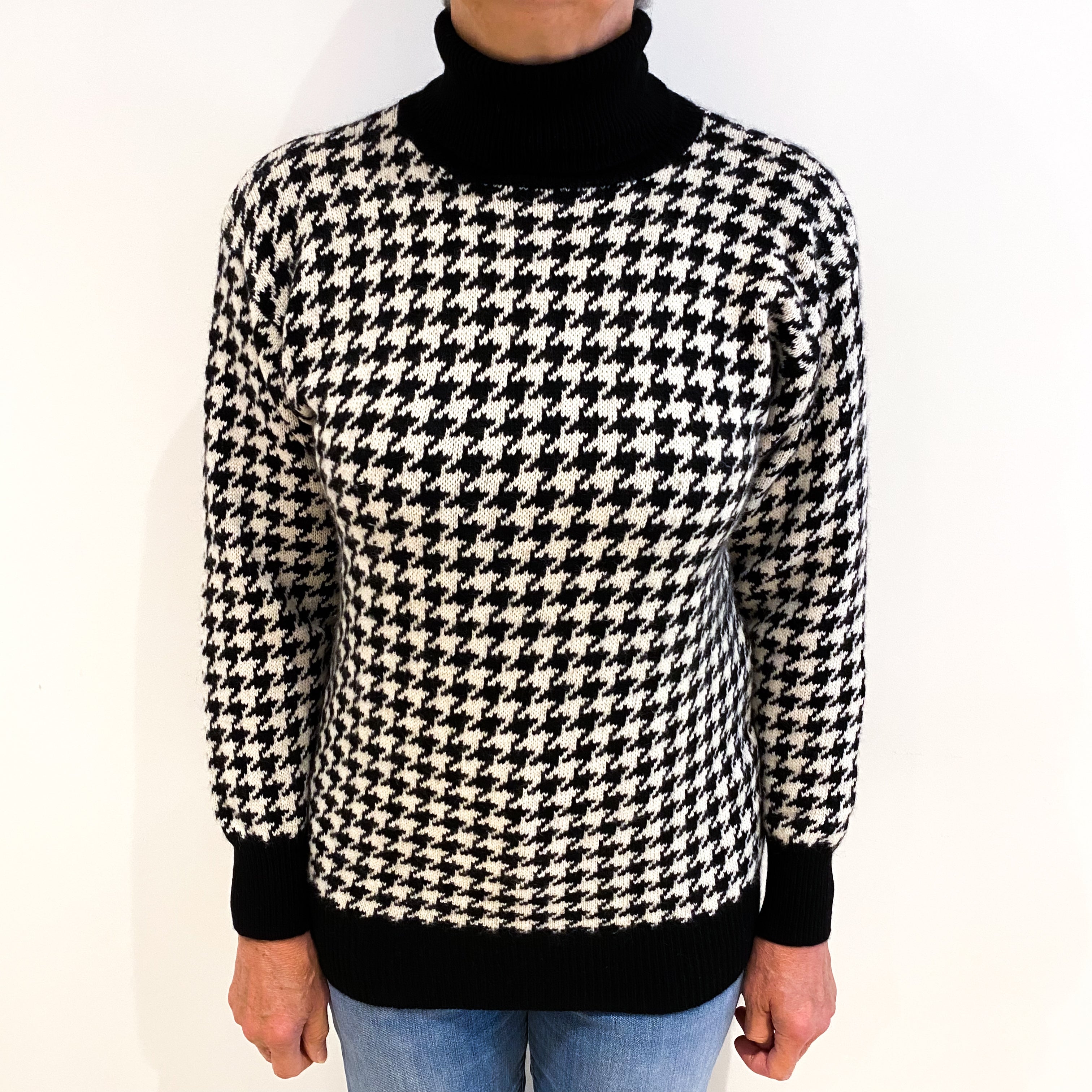 Black Dogtooth Cashmere Polo Neck Jumper Medium