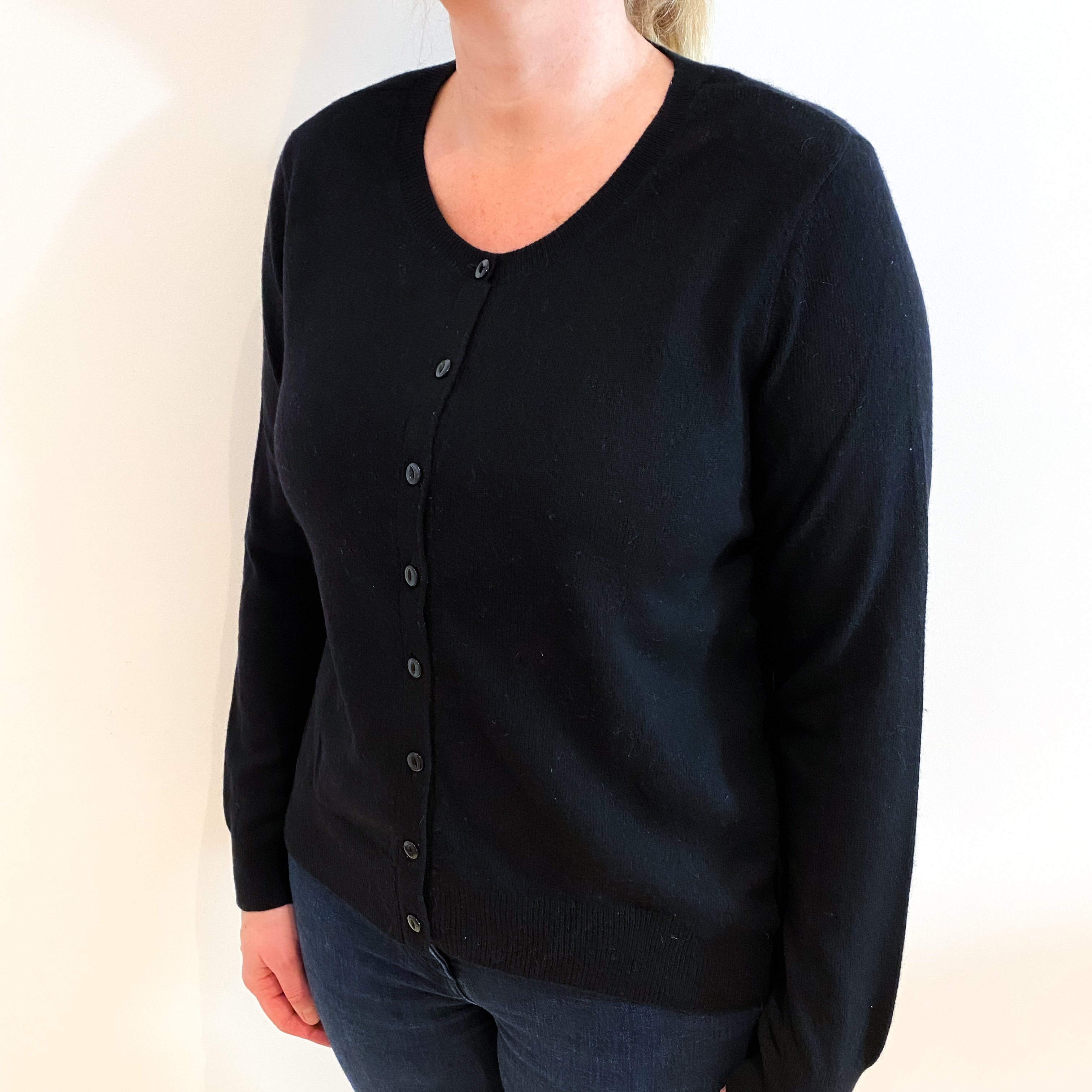 Black Cashmere Crew Neck Cardigan Large